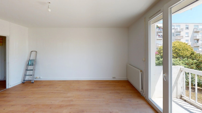 double salon avant renovation pessac