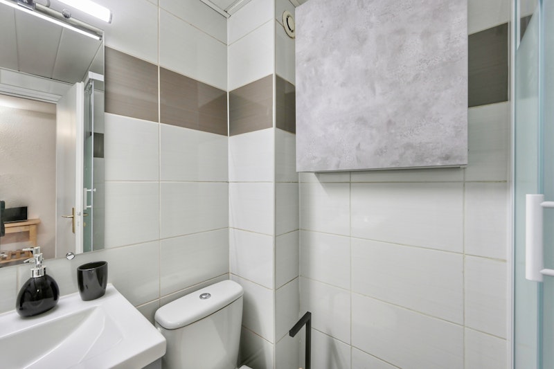 salle de bains lyon dans studio etudiant