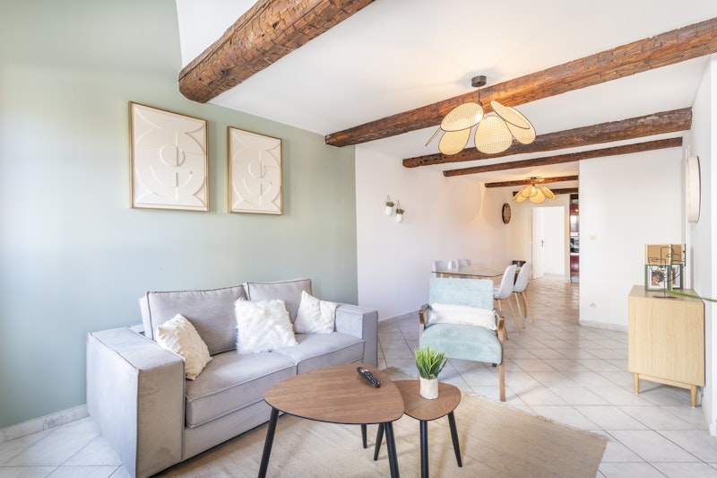 canape et table basse meuble design masteos a toulon