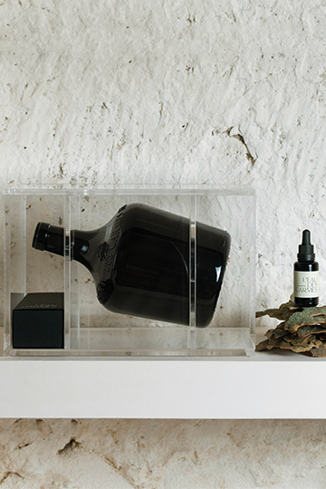 À l'occasion de son centième anniversaire, Les Carmes Haut Brion dévoilent un vin d'élégance intemporelle : "Hommage au siècle 1917-2017".