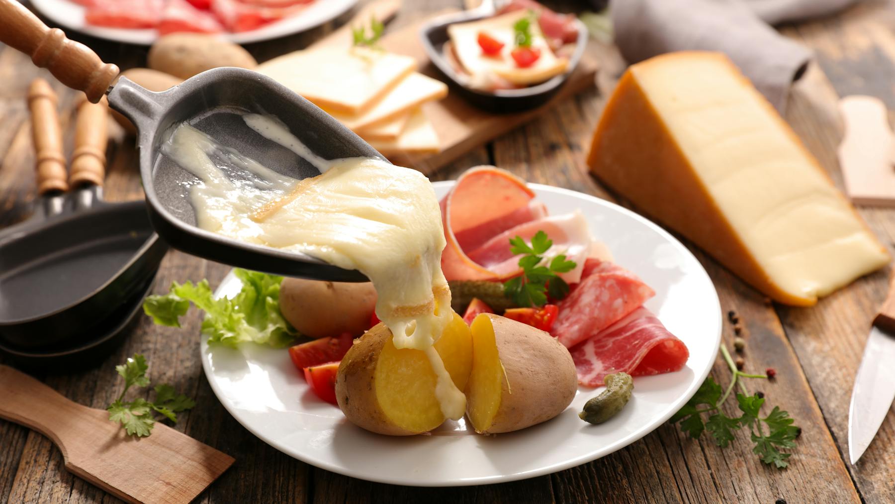 What wine should go with raclette to make your palate sing? Forget the traditional rules: white, red, prosecco!