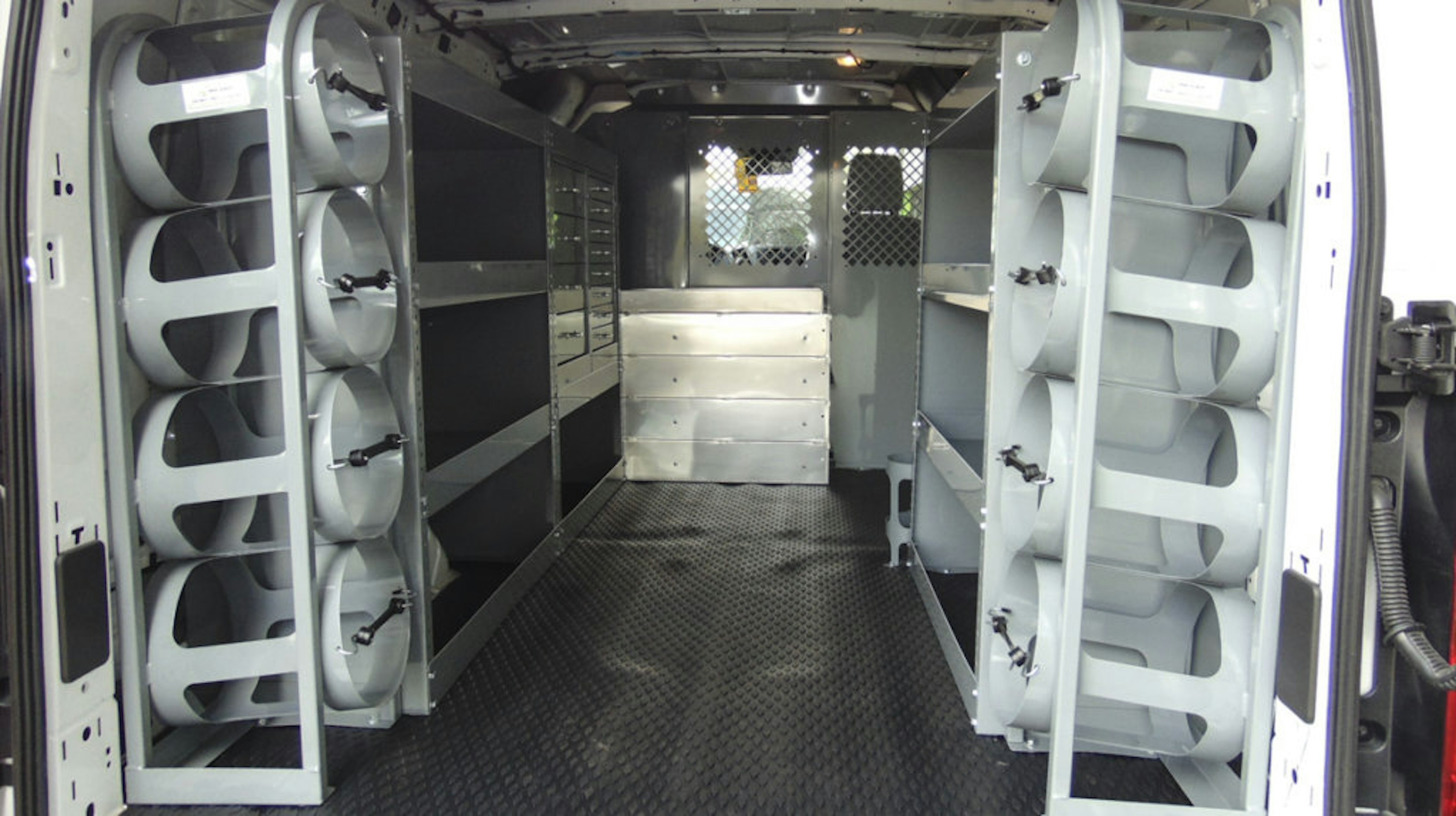 HVAC van with low roof cargo space