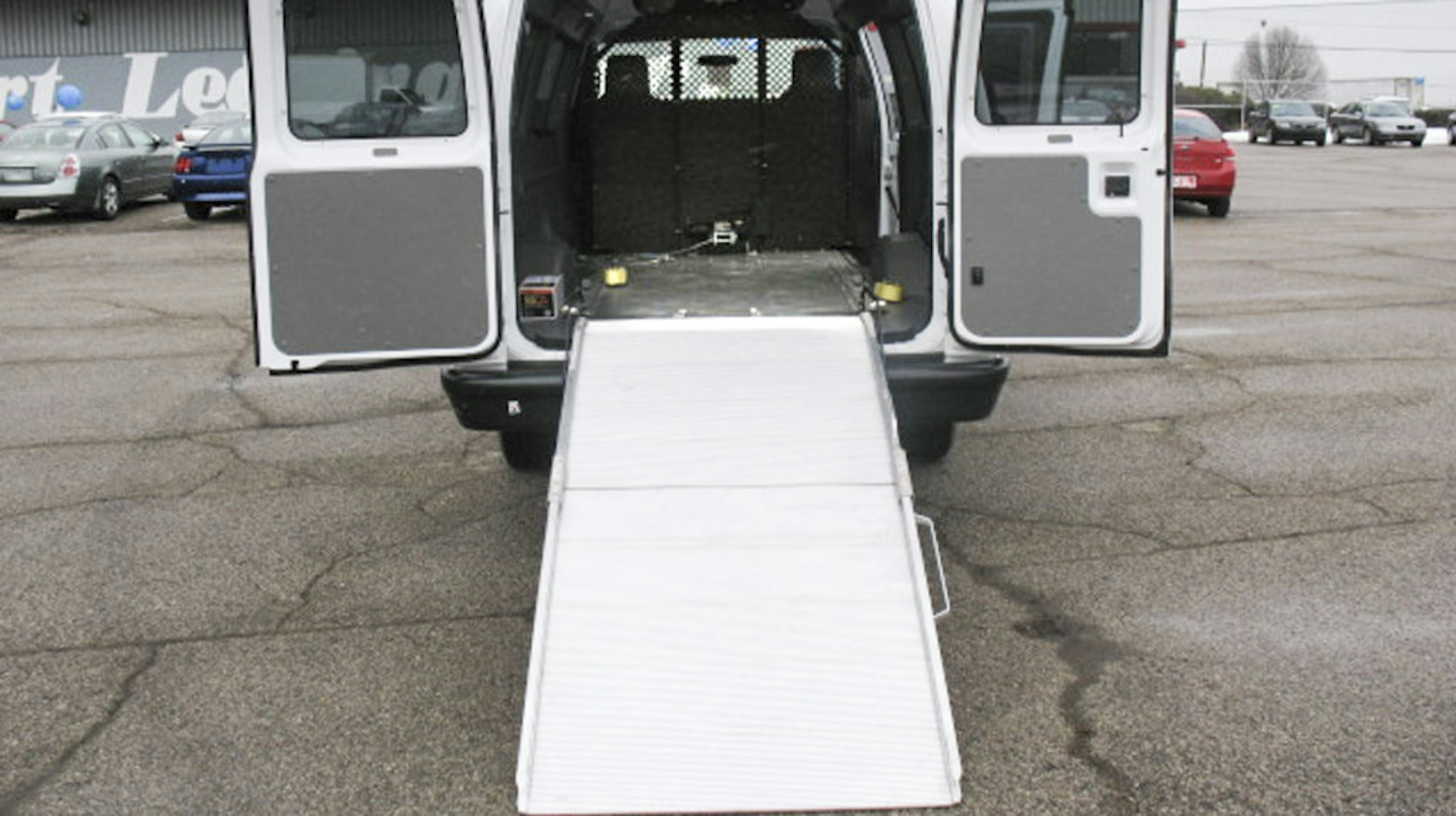 High Roof Van with Manual folding ramp 