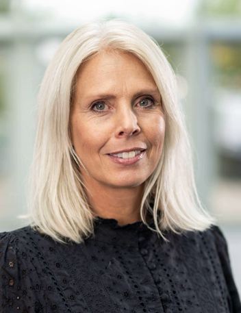 Viser bilde av Linda Eng Strand, direktør for avdelingen Merkevare og marked