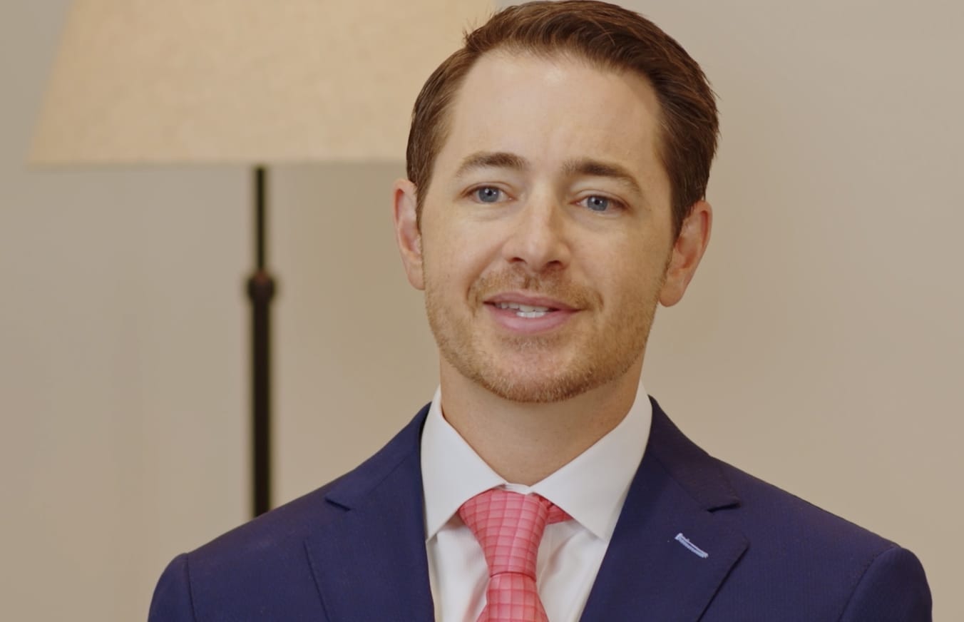 Dr. Robb, plastic surgeon, speaking.