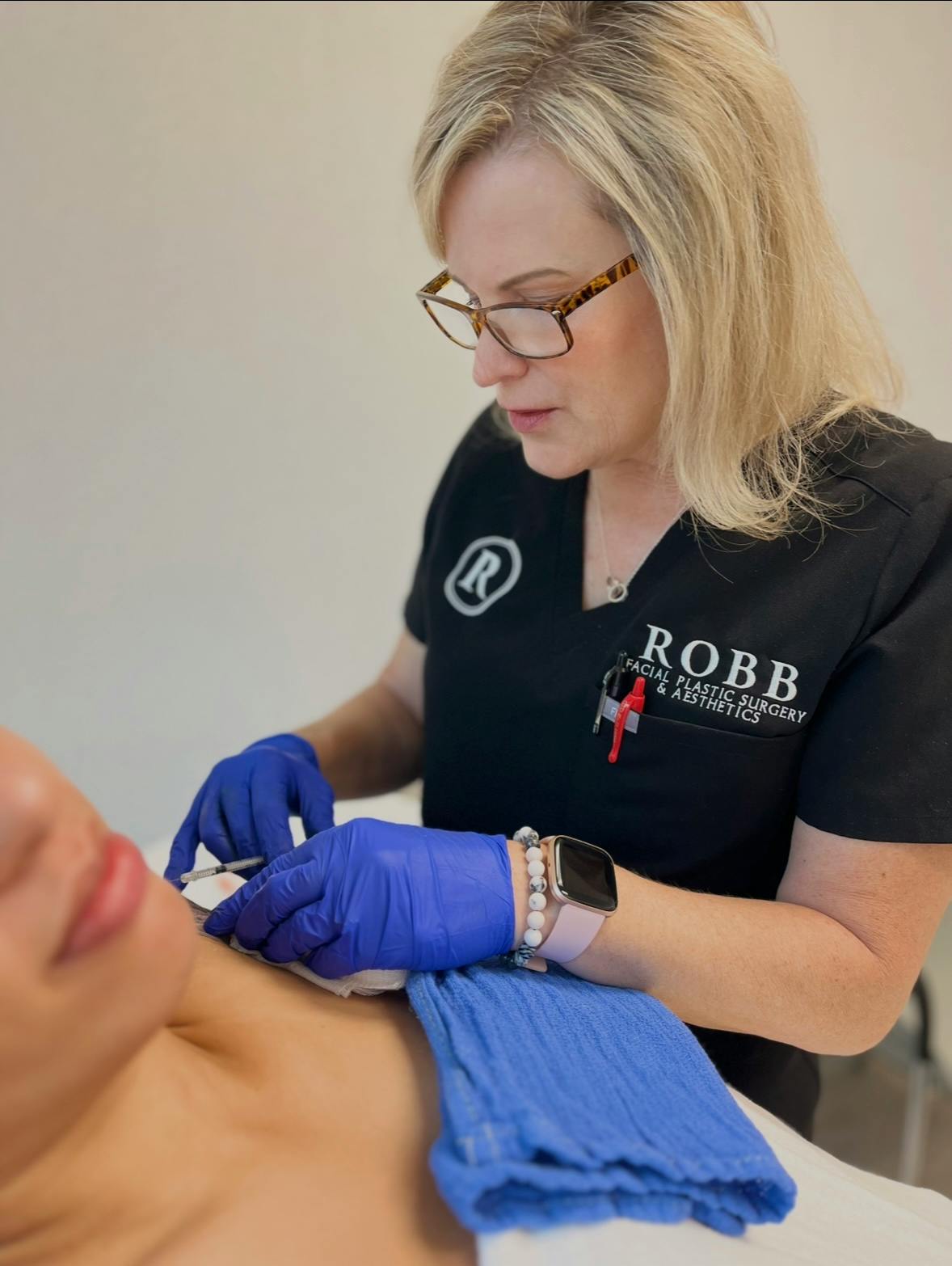 person recieving hyperhidrosis treatment