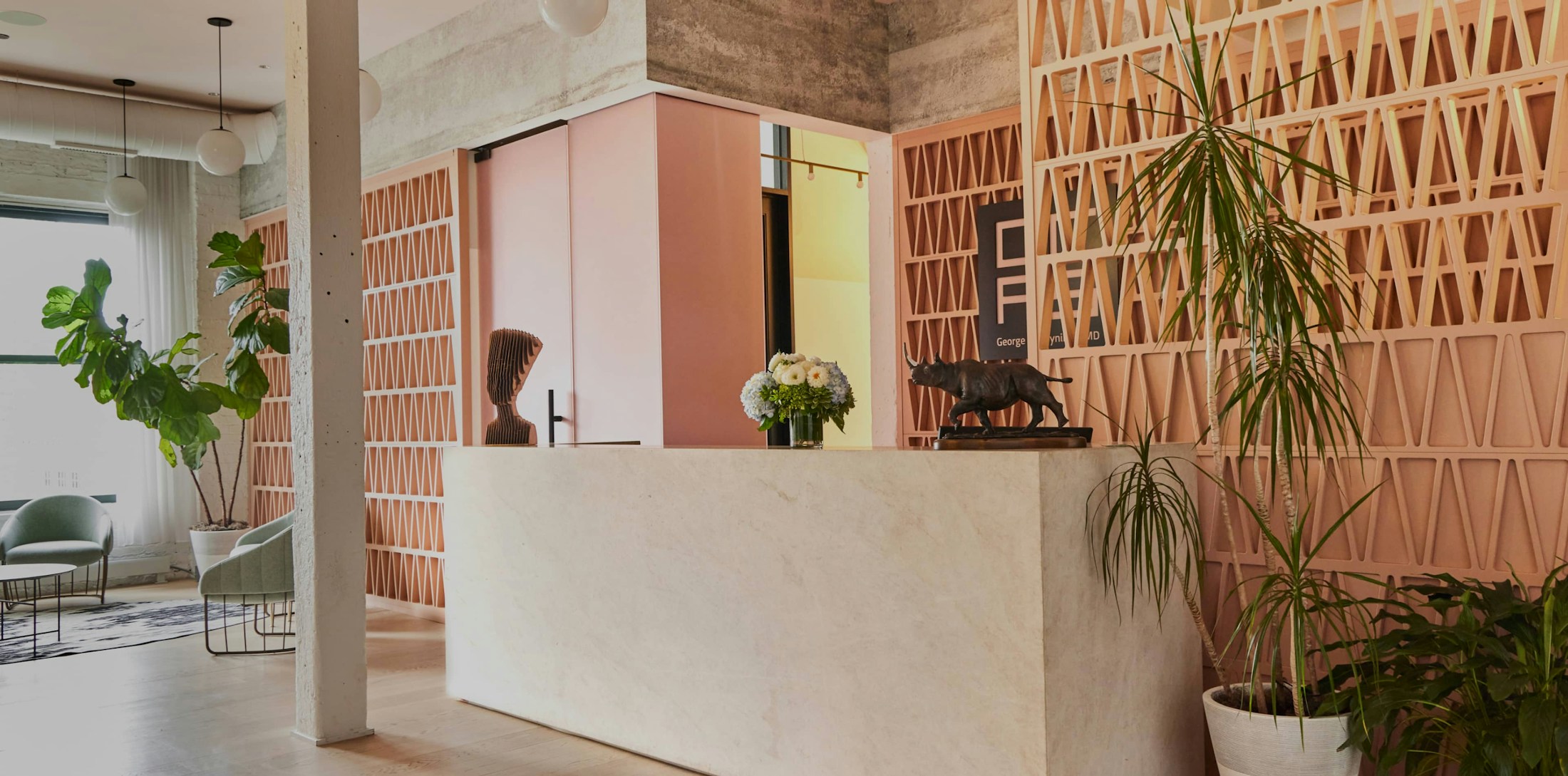 Gold Coast Plastic Surgery front desk