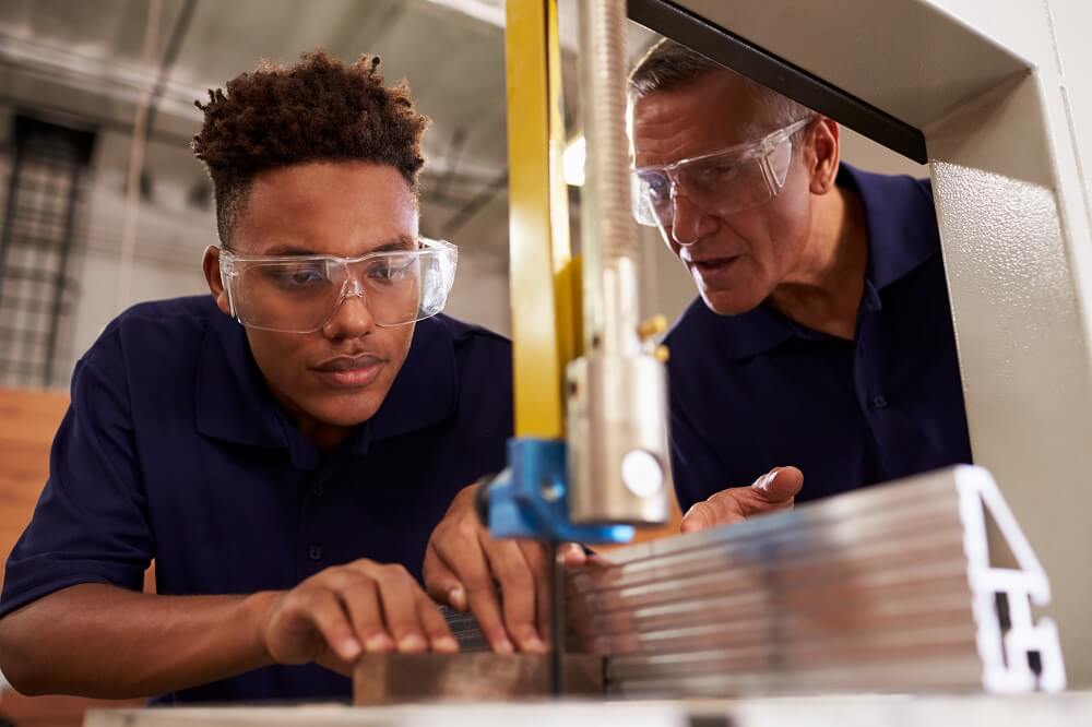 Staying on track with your apprenticeship