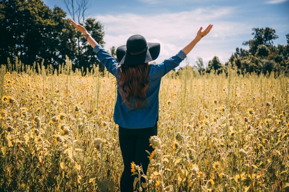 How does gratitude help with mental health?
