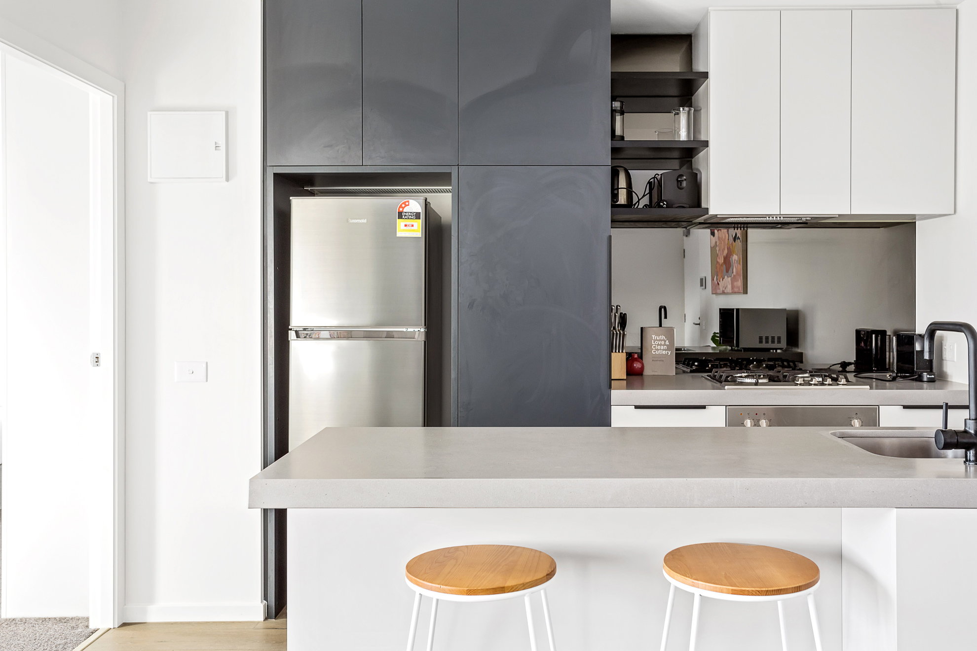 Kitchen Bench - Two Bedroom Executive Apartment - Urban Rest- Palmerston Street Apartments Melbourne