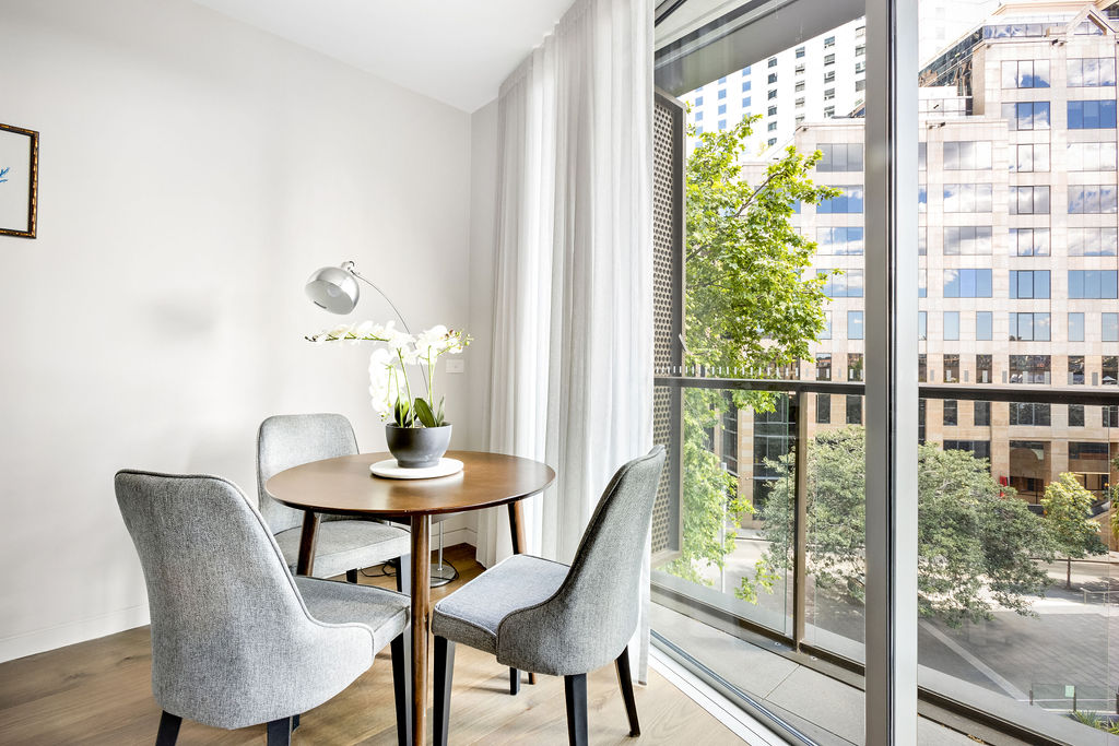 Dining - One Bedroom Apartment - Urban Rest - Quay Quarter Apartments Sydney