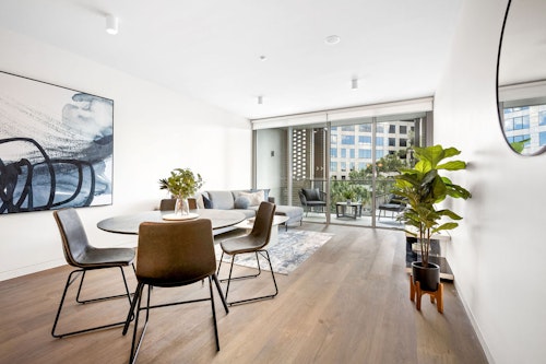 Dining - Two Bedroom Apartment - Urban Rest - Quay Quarter Apartments Sydney