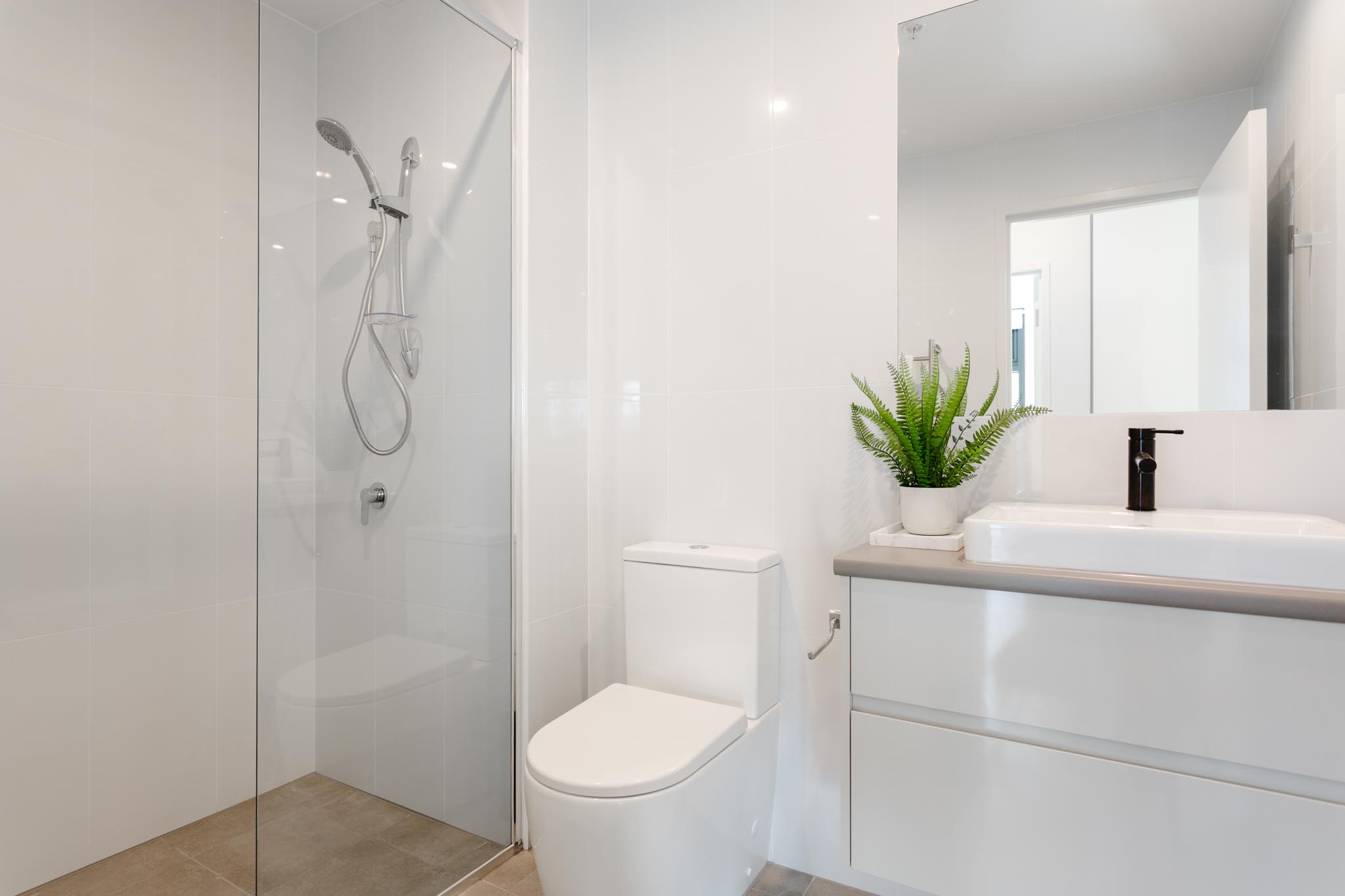 Bathroom - East End Apartments - Adelaide - Urban Rest