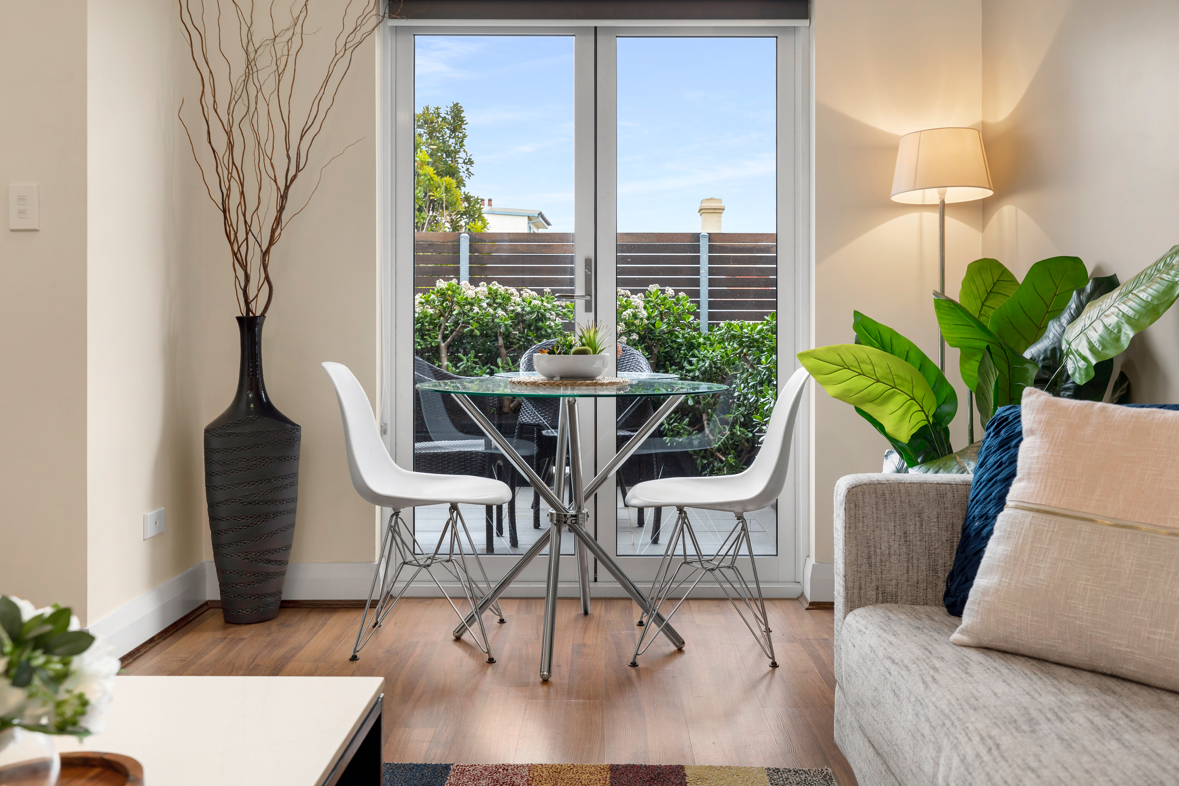 Dining - One Bedroom Apartment - Urban Rest - The Banq Apartments - Sydney