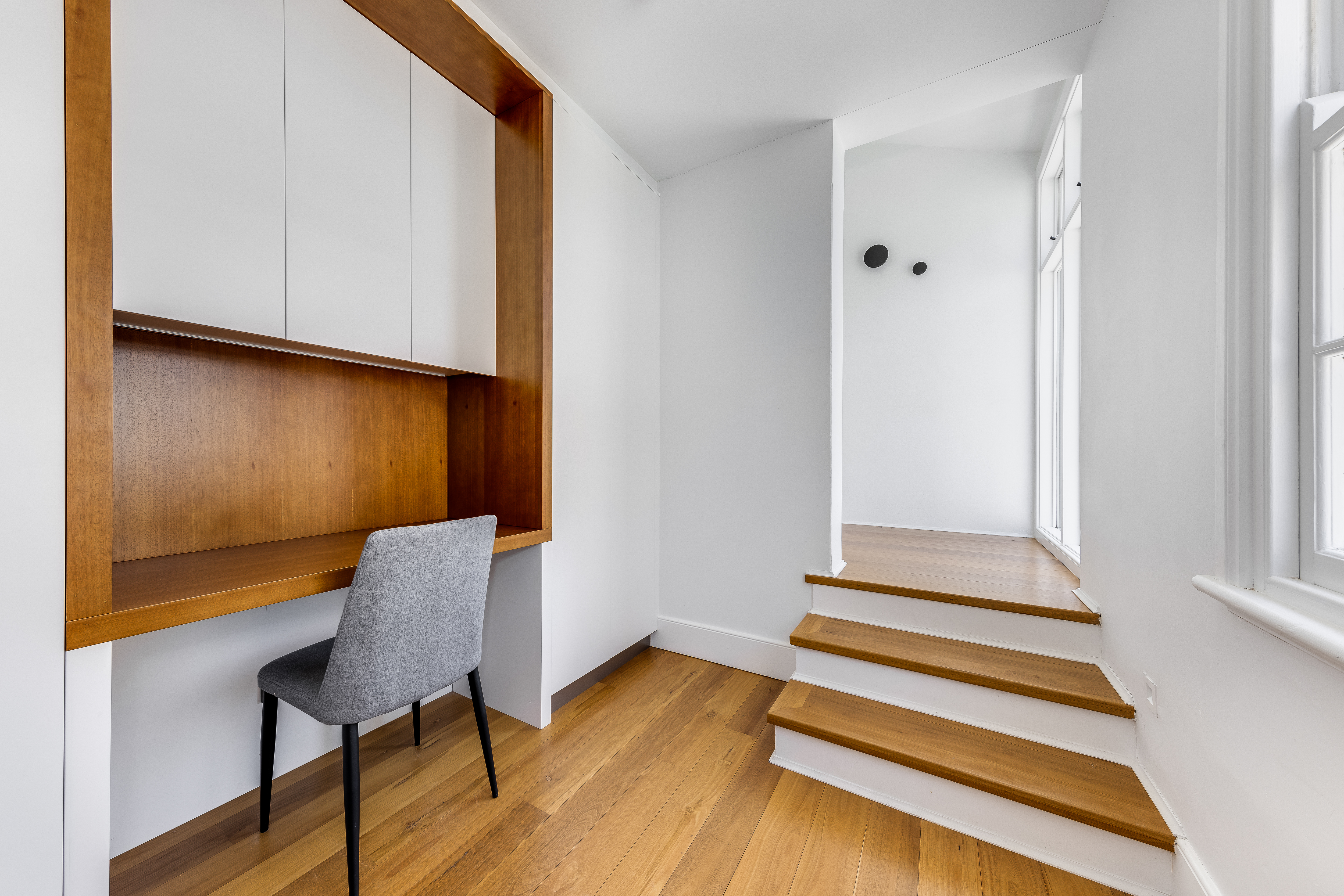 Desk - One Bedroom Apartment - Urban Rest - Barangaroo Park Apartments - Sydney