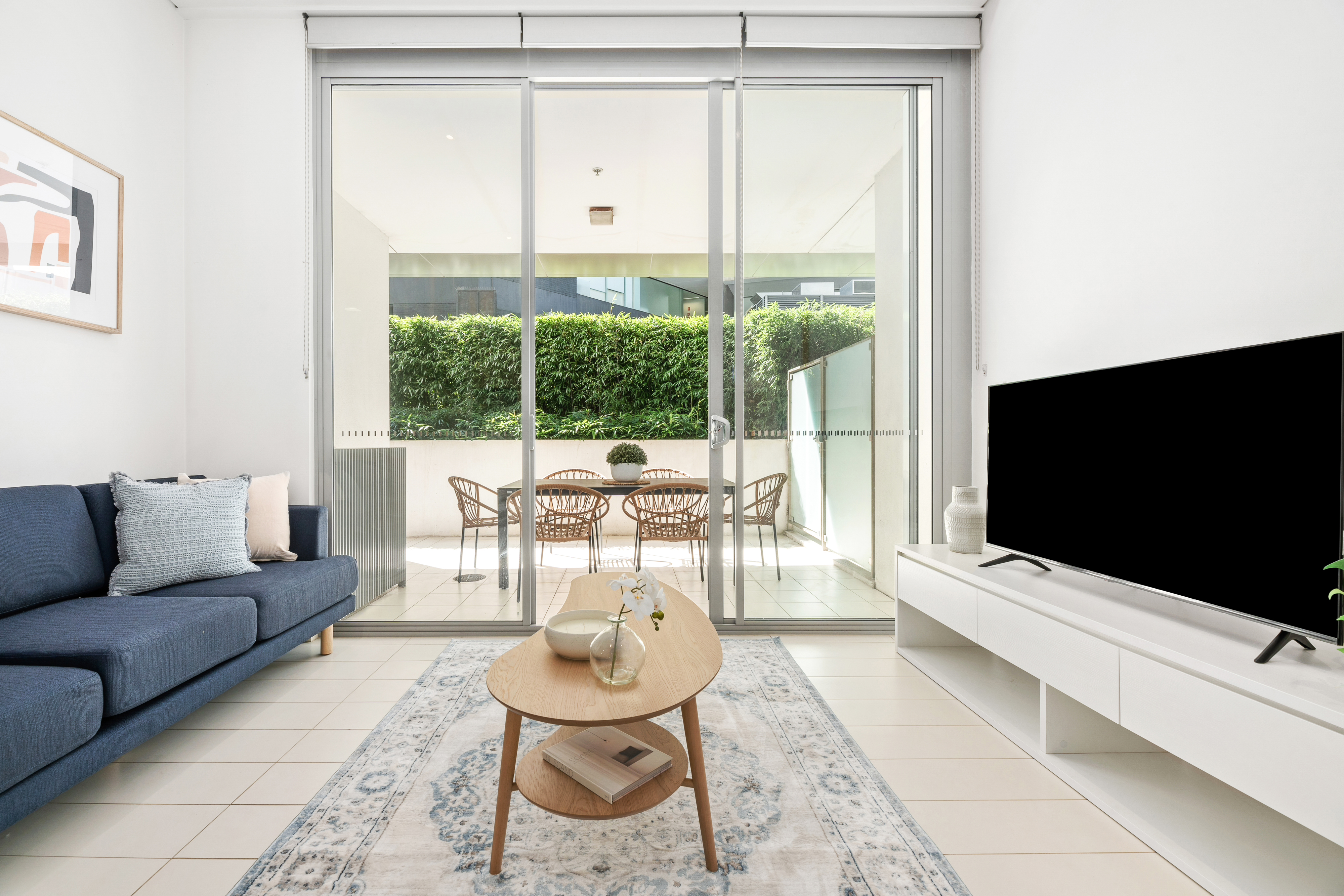 Lounge - One Bedroom Apartment With Parking - Urban Rest - Alta Apartments - Sydney