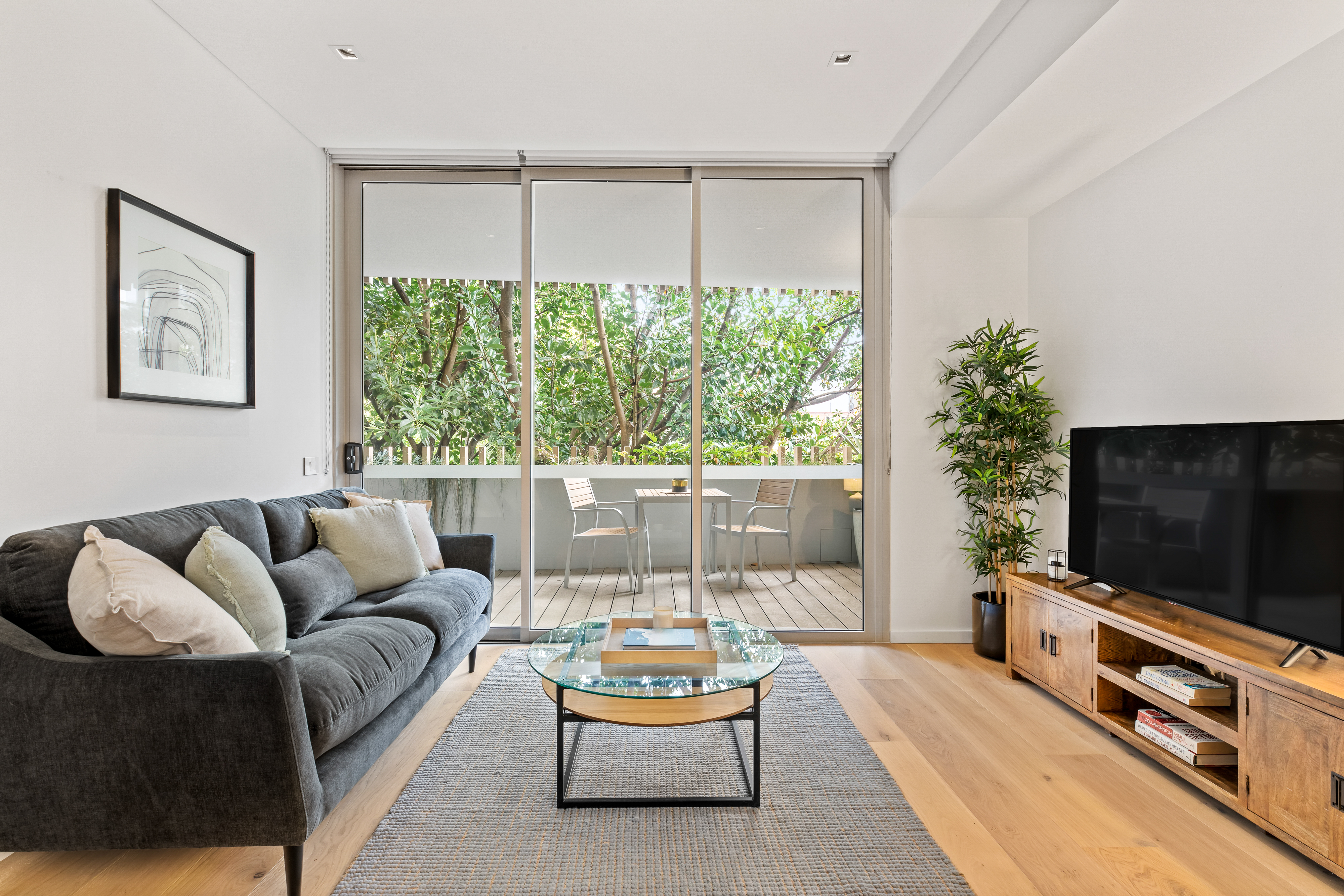 Lounge - One Bedroom Apartment - Urban Rest - Calibre Apartments - Sydney