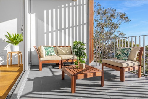 Balcony - One Bedroom Apartment - Urban Rest - Waterloo St Apartments - Sydney
