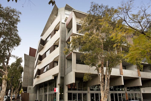 Building 1 - Waterloo St Apartments - Sydney - Urban Rest