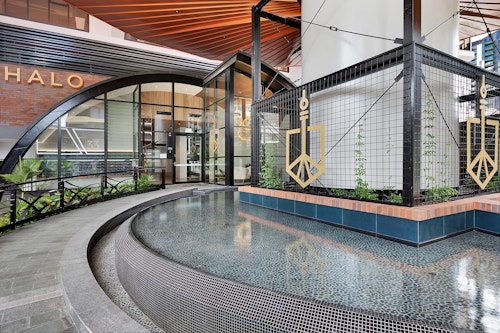Entrance - Halo Apartments - Brisbane - Urban Rest