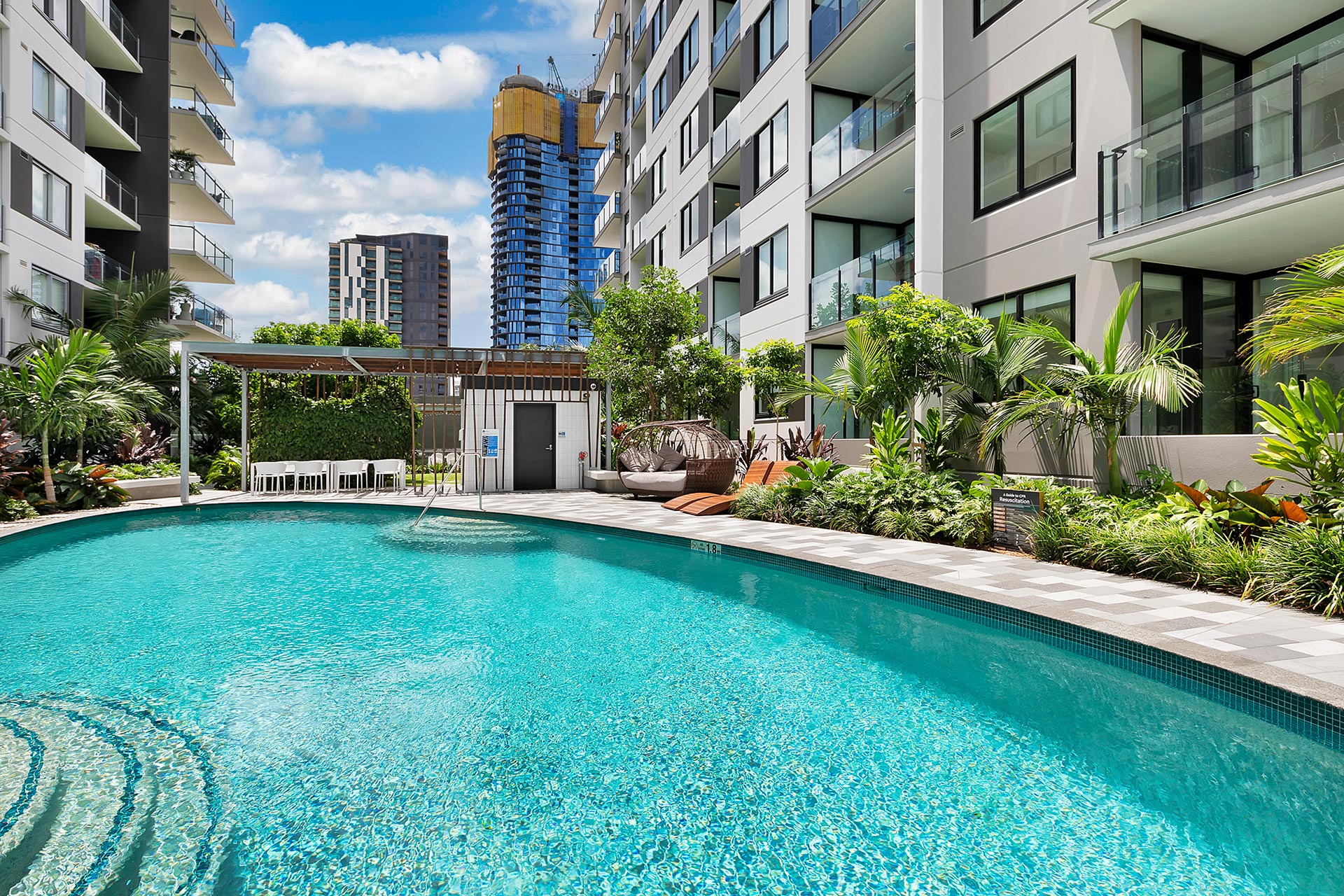 Pool - Halo Apartments - Brisbane - Urban Rest