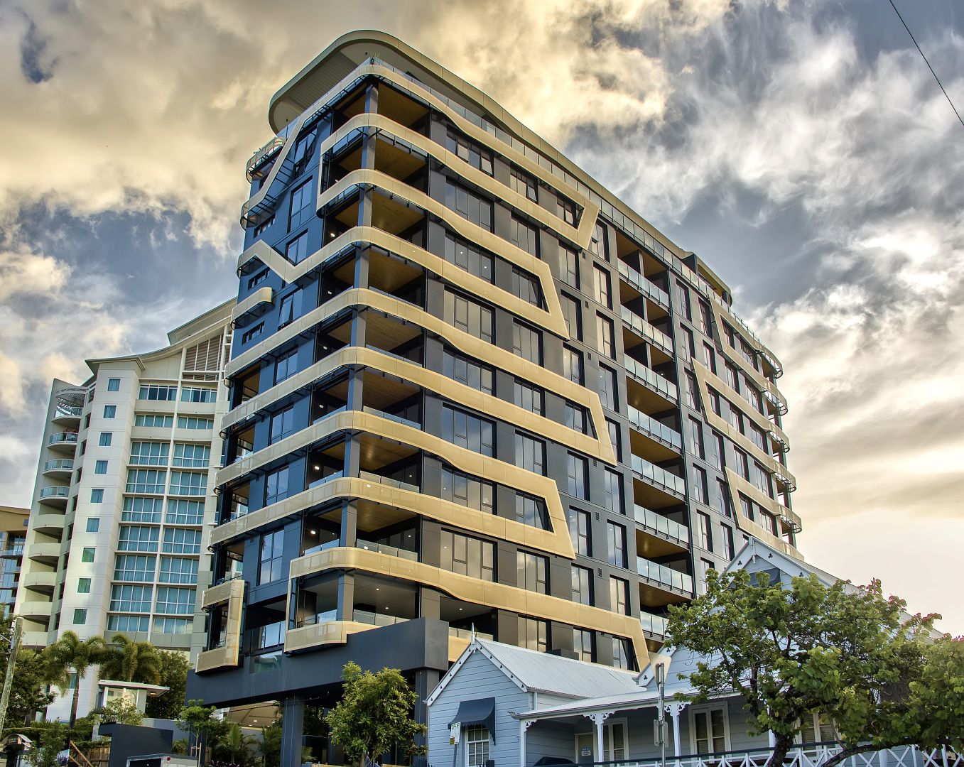 Building - The Monterey Apartments - Brisbane - Urban Rest