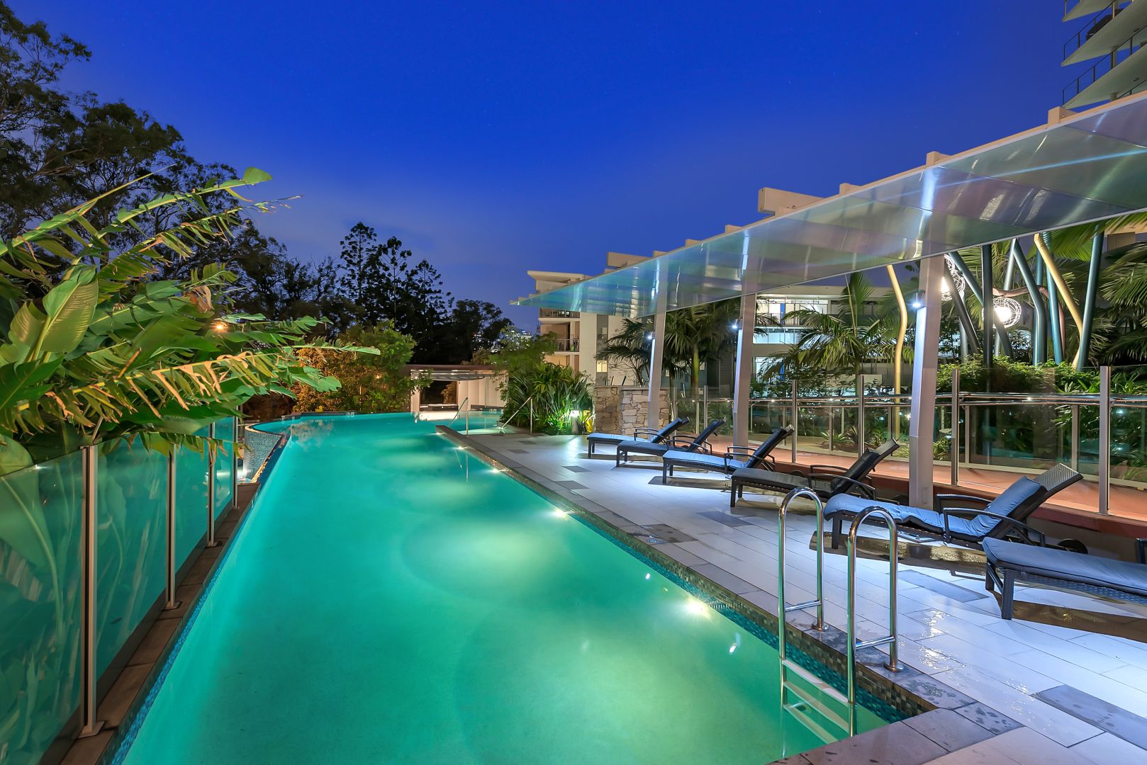 Pool - Urban Edge Apartments - Brisbane - Urban Rest