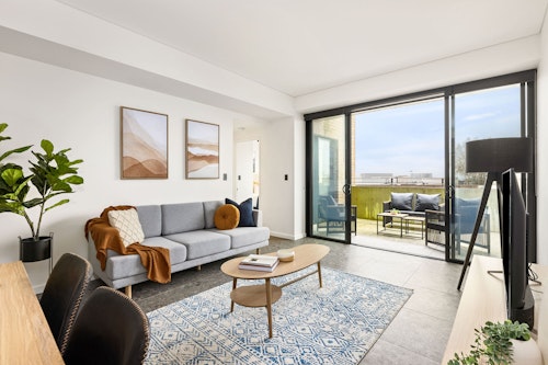 Cinema-Suites-Cremorne-Lounge-view-Urban Rest