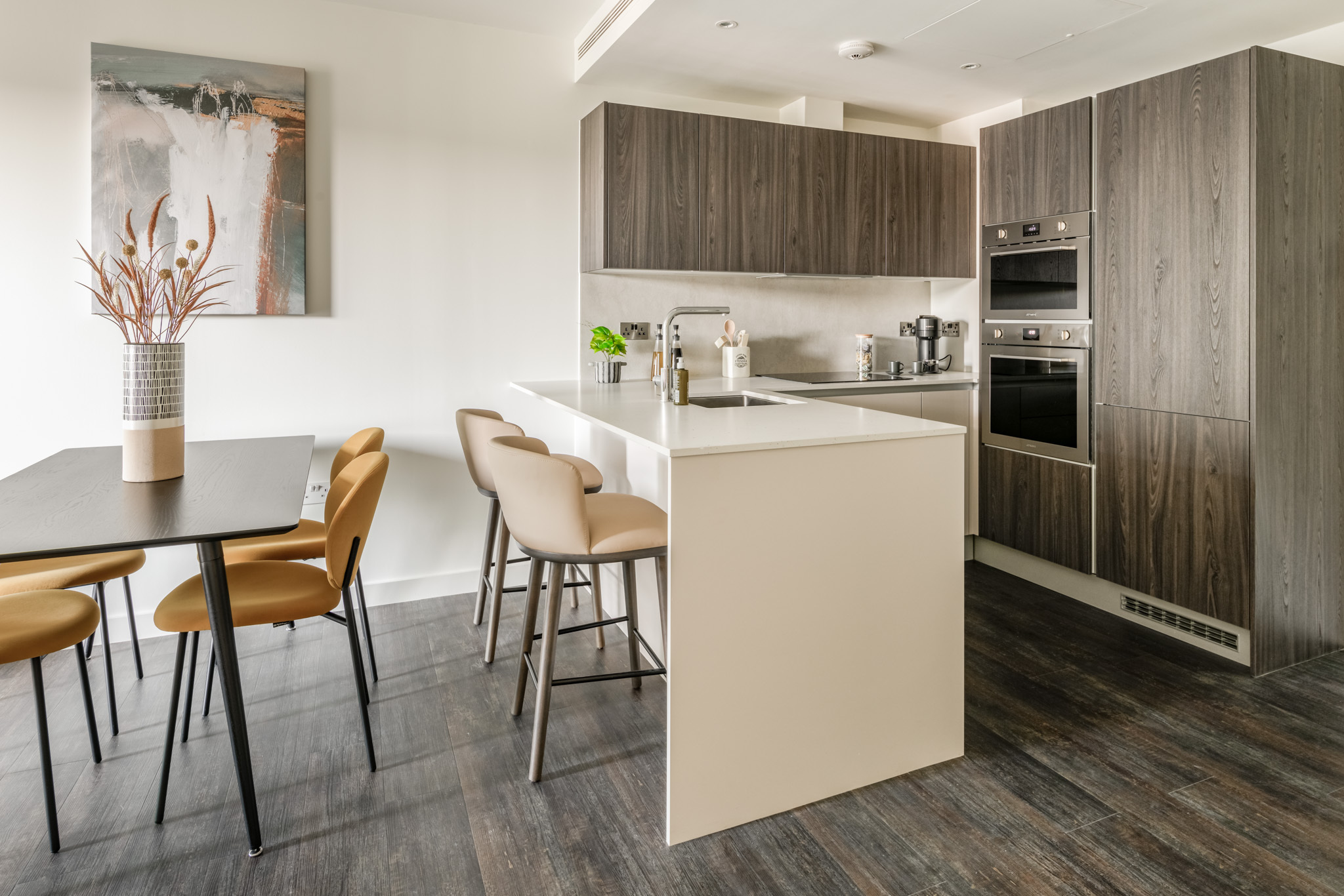 Kitchen - One Bedroom Apartment - Urban rest Battersea Apartments - London - Urban Rest