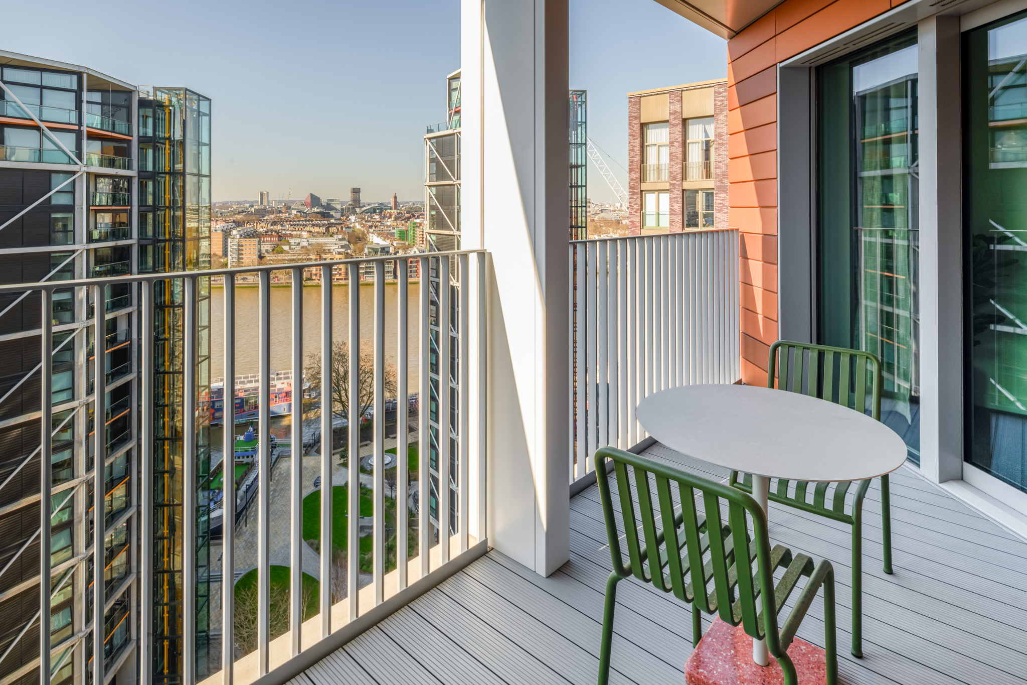 Balcony - Two Bedroom Apartment - Urban rest Battersea Apartments - London - Urban Rest