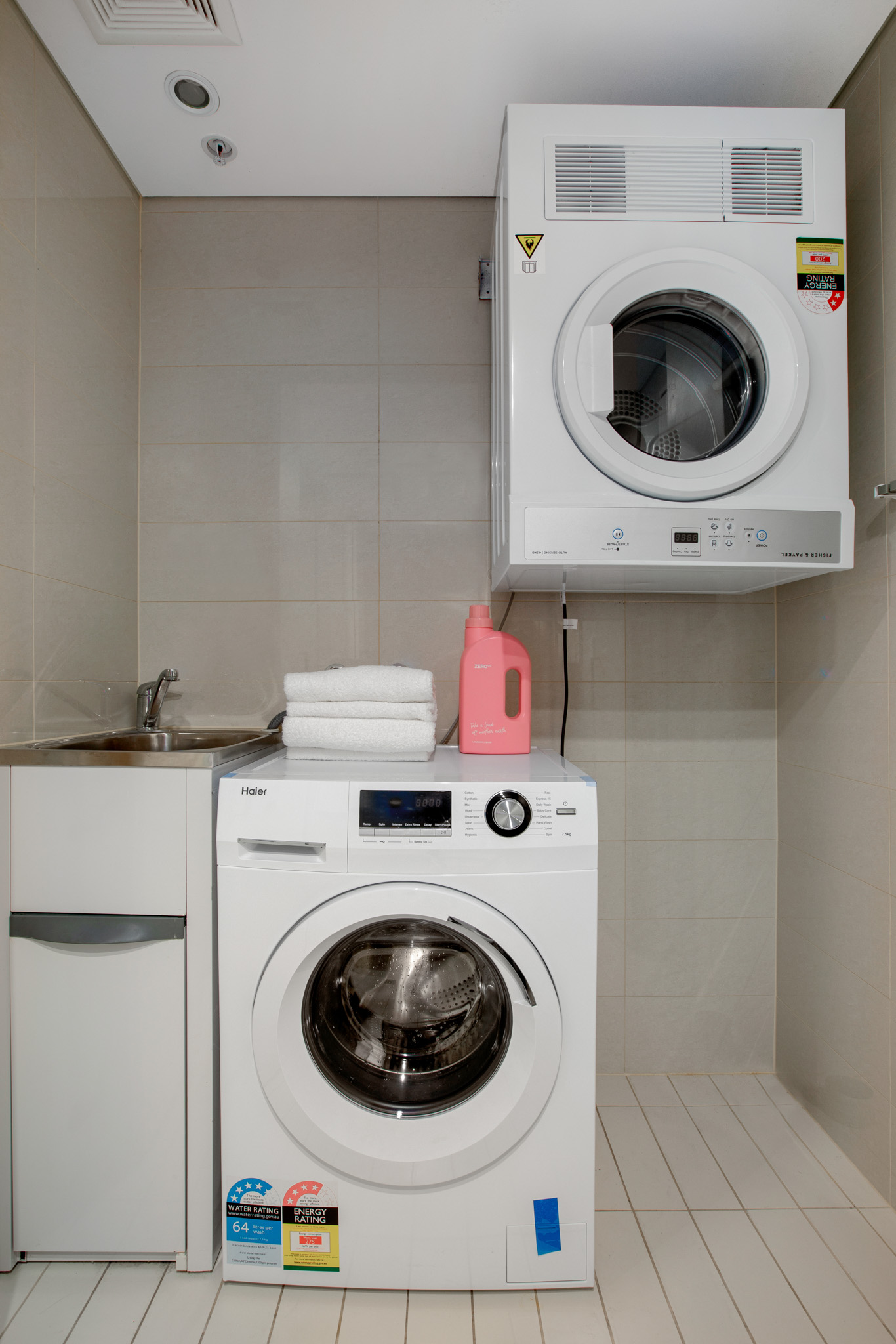 Laundry - Studio Apartment - Alta Apartments - Surry Hills - Sydney - Urban Rest