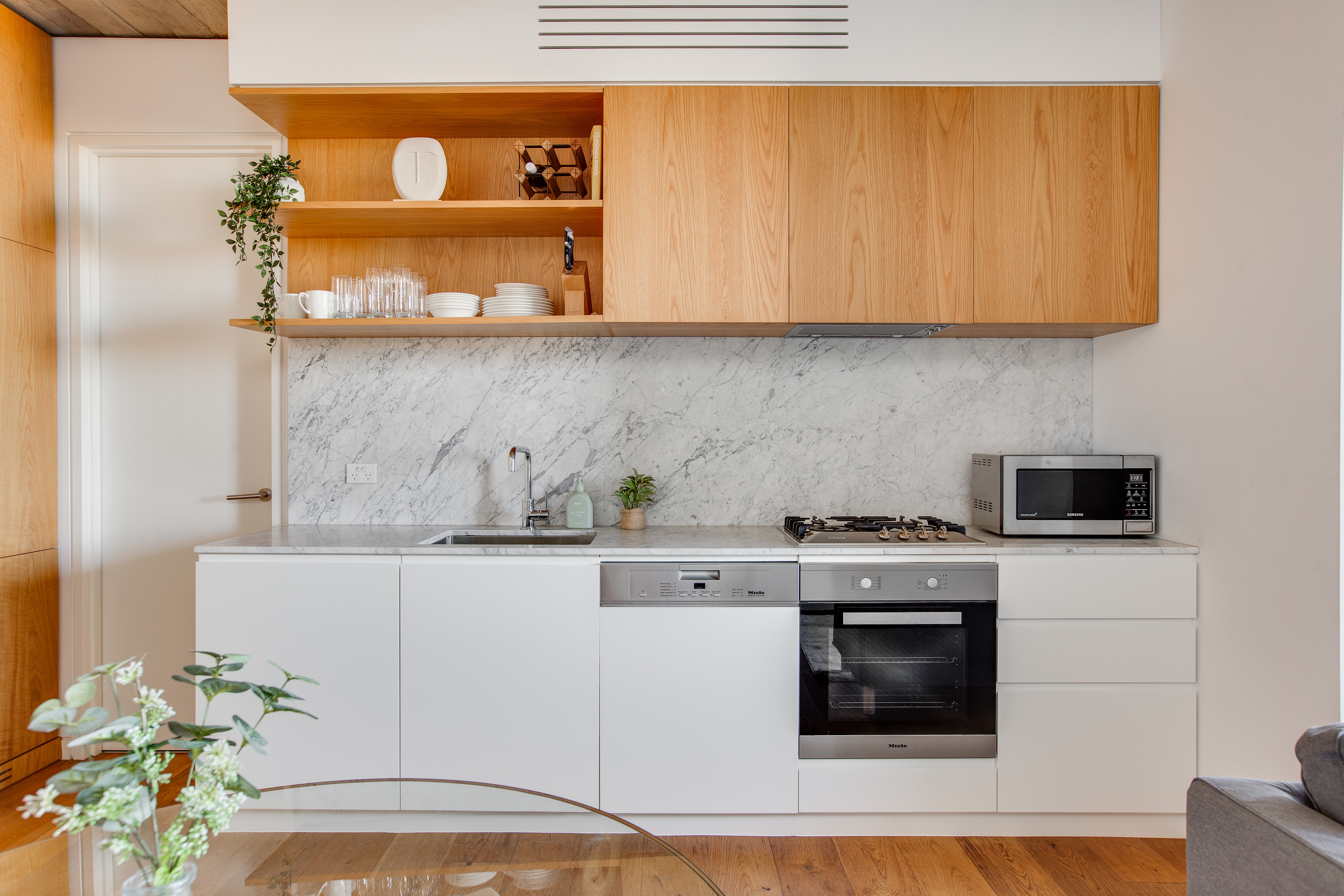 Kitchen - Short Lane Apartments - Sydney - Urban Rest
