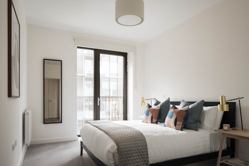 Bedroom - One Bedroom Apartment - Urban Rest - Urban Rest Dublin Docklands - Ireland