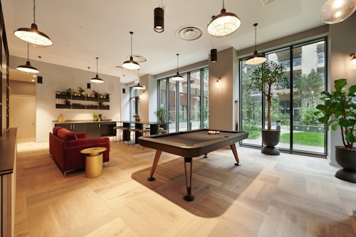 Games room - Urban Rest Dublin Docklands Apartments - Ireland