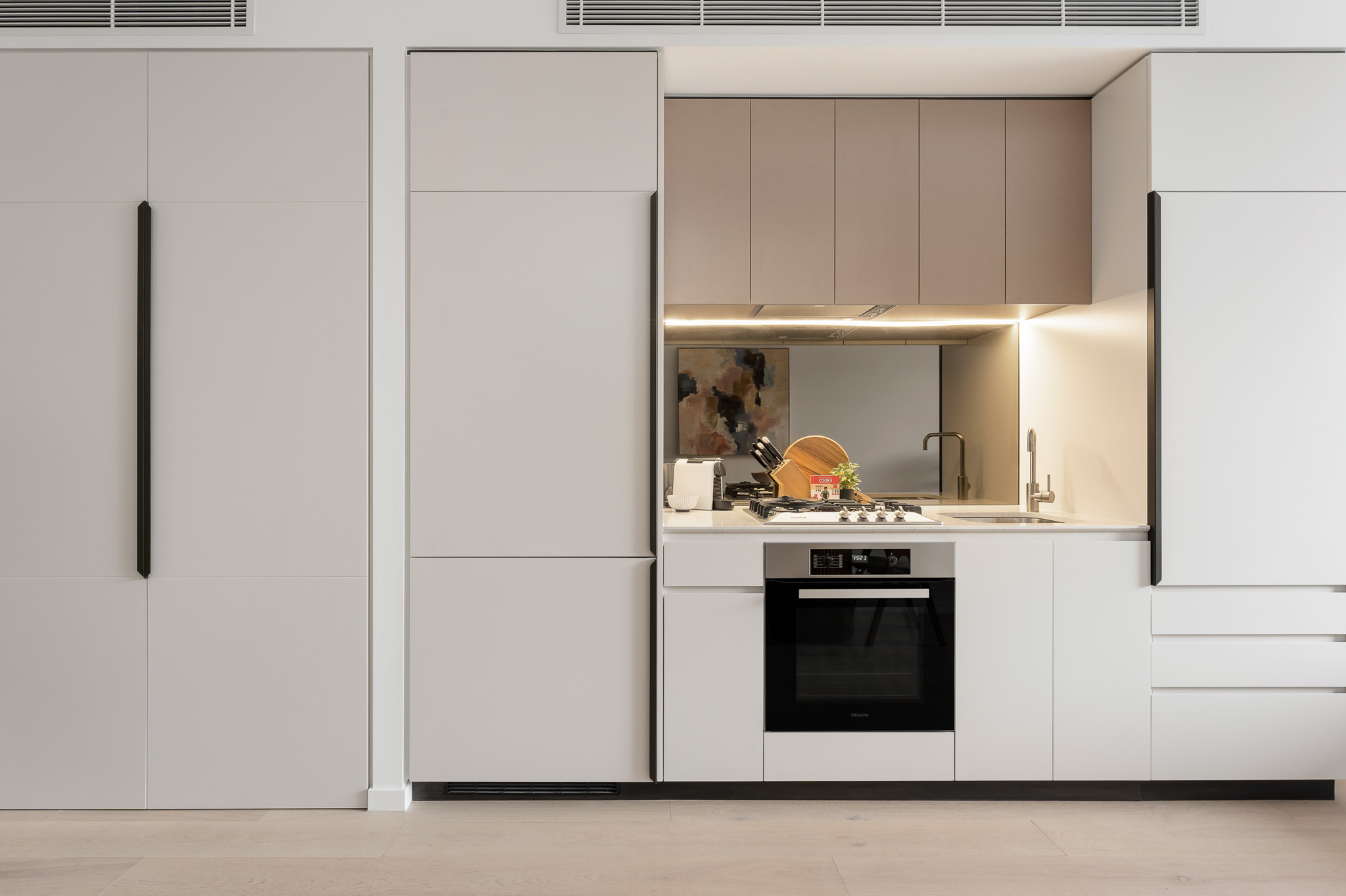 Kitchen - Studio Apartment - Urban Rest - North Sydney Apartments - Sydney