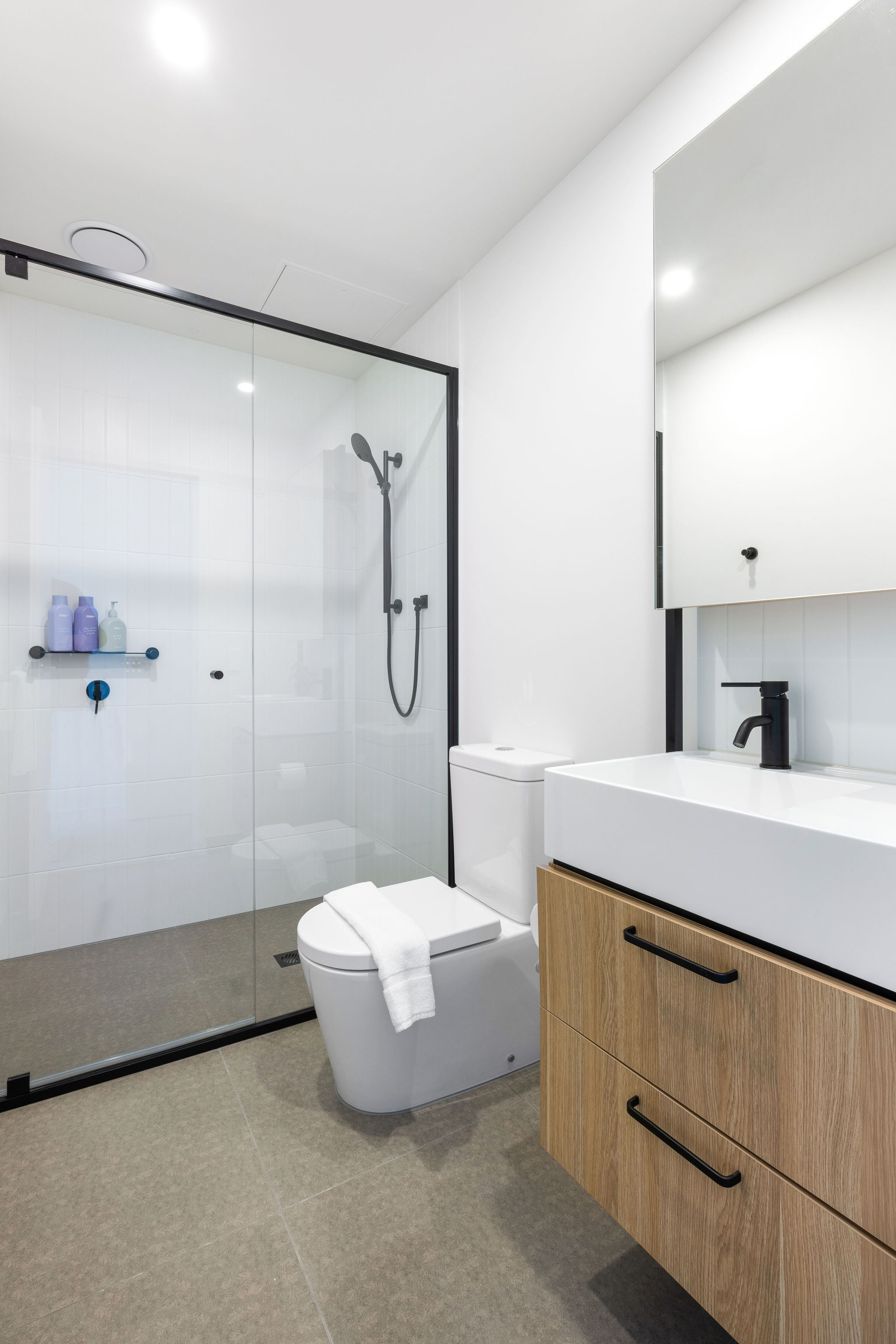 Bathroom - Three Bedroom Apartment - Home Southbank Melbourne - Urban Rest