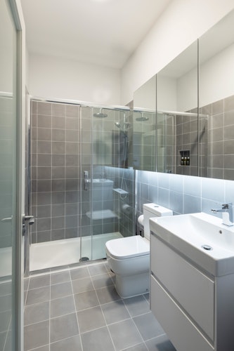 Bathroom - One Bedroom Apartment - Urban Rest Merrion Square - Dublin