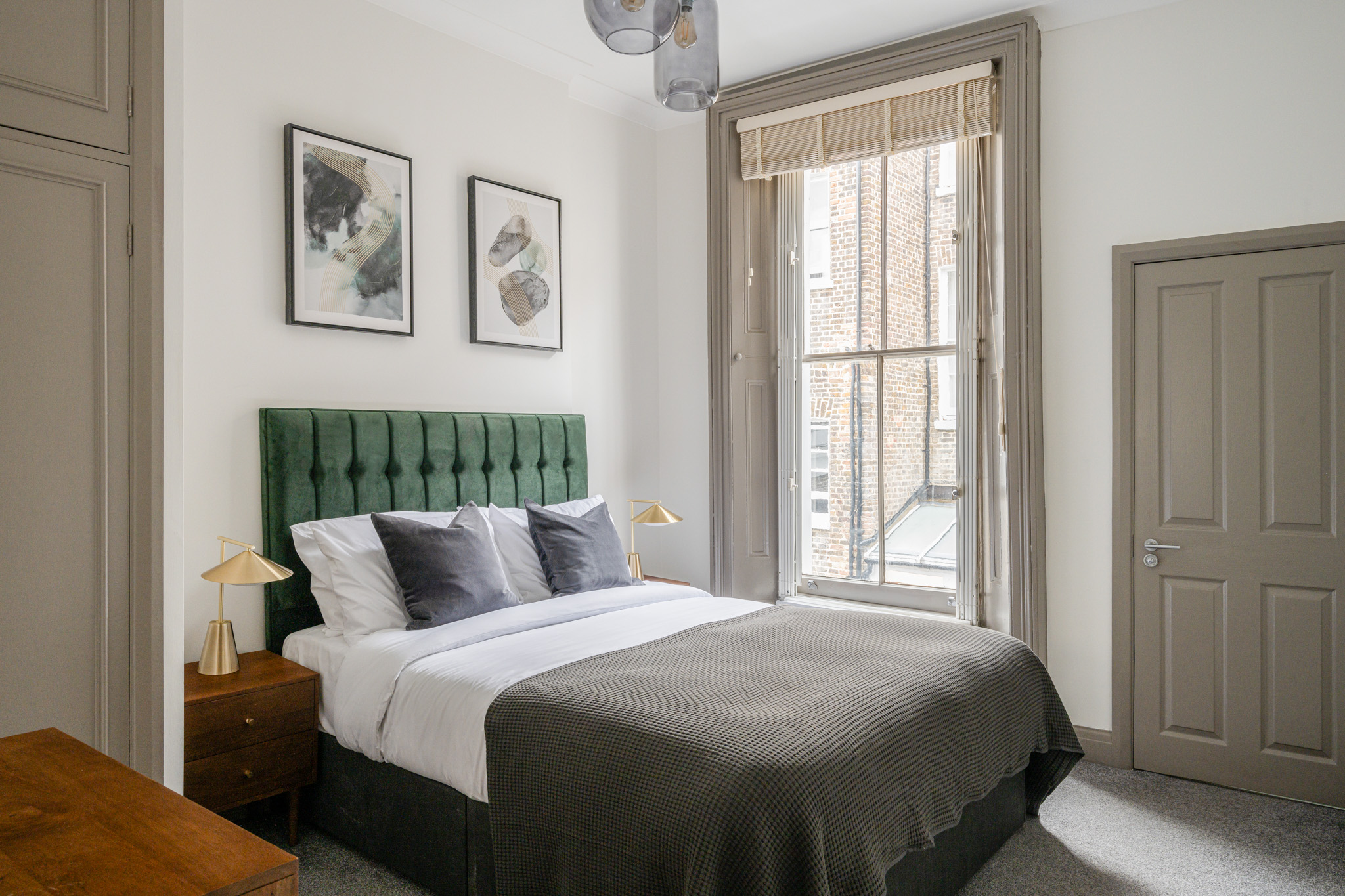 Bedroom - One Bedroom Apartment - Urban Rest Notting Hill - London