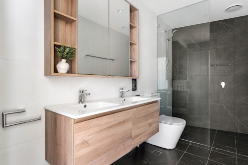 Bathroom - Urban Rest Parramatta - Sydney
