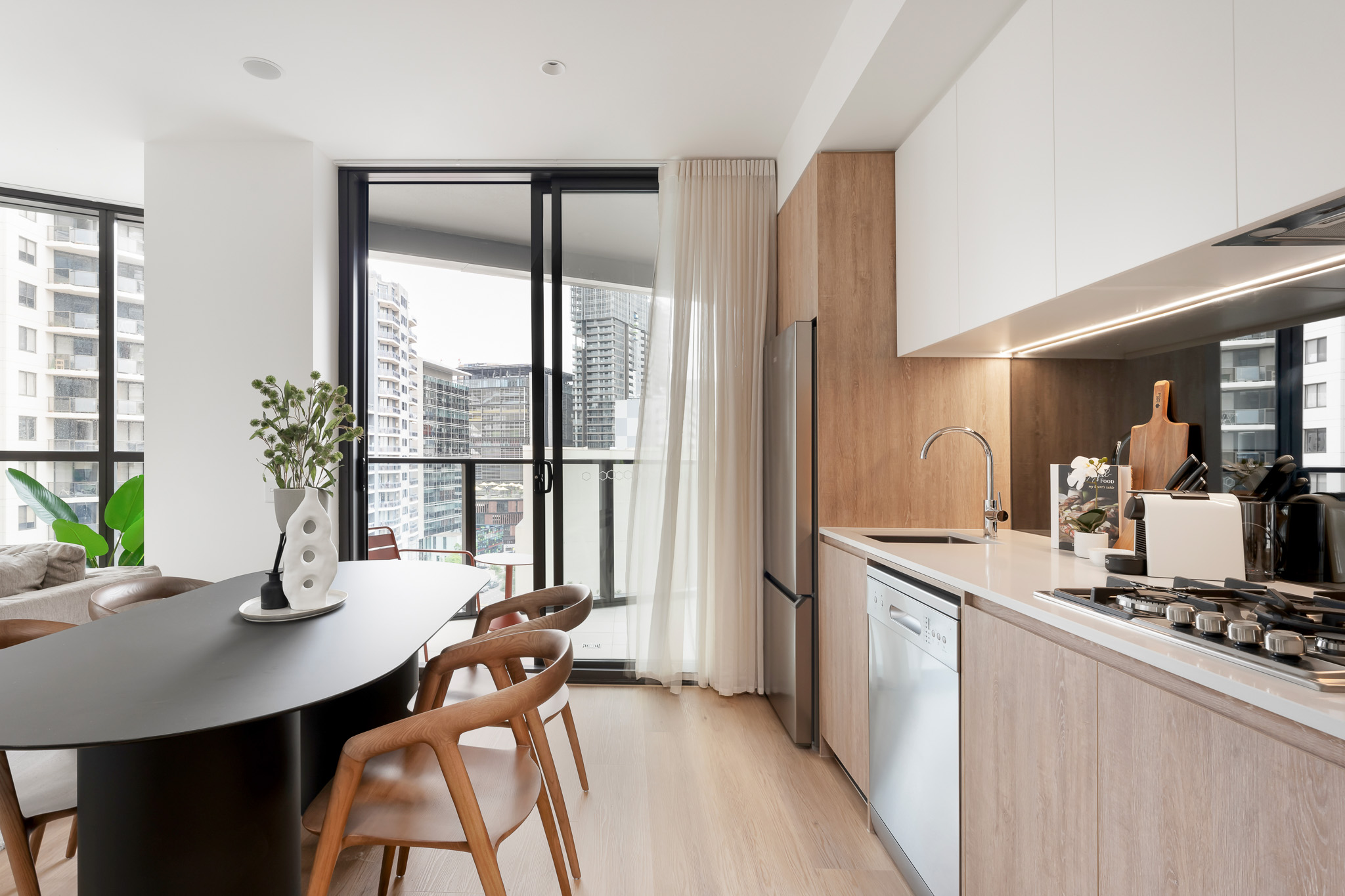 Dining Area - One Bedroom Apartment - Urban Rest Parramatta - Sydney