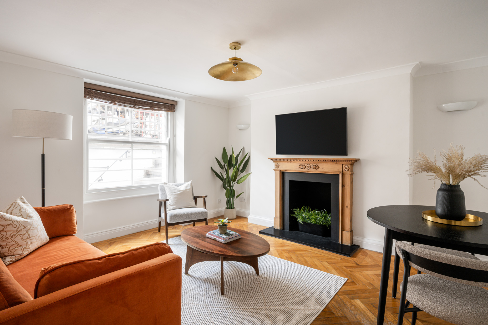 Lounge - One Bedroom Apartment - Urban Rest Notting Hill - London