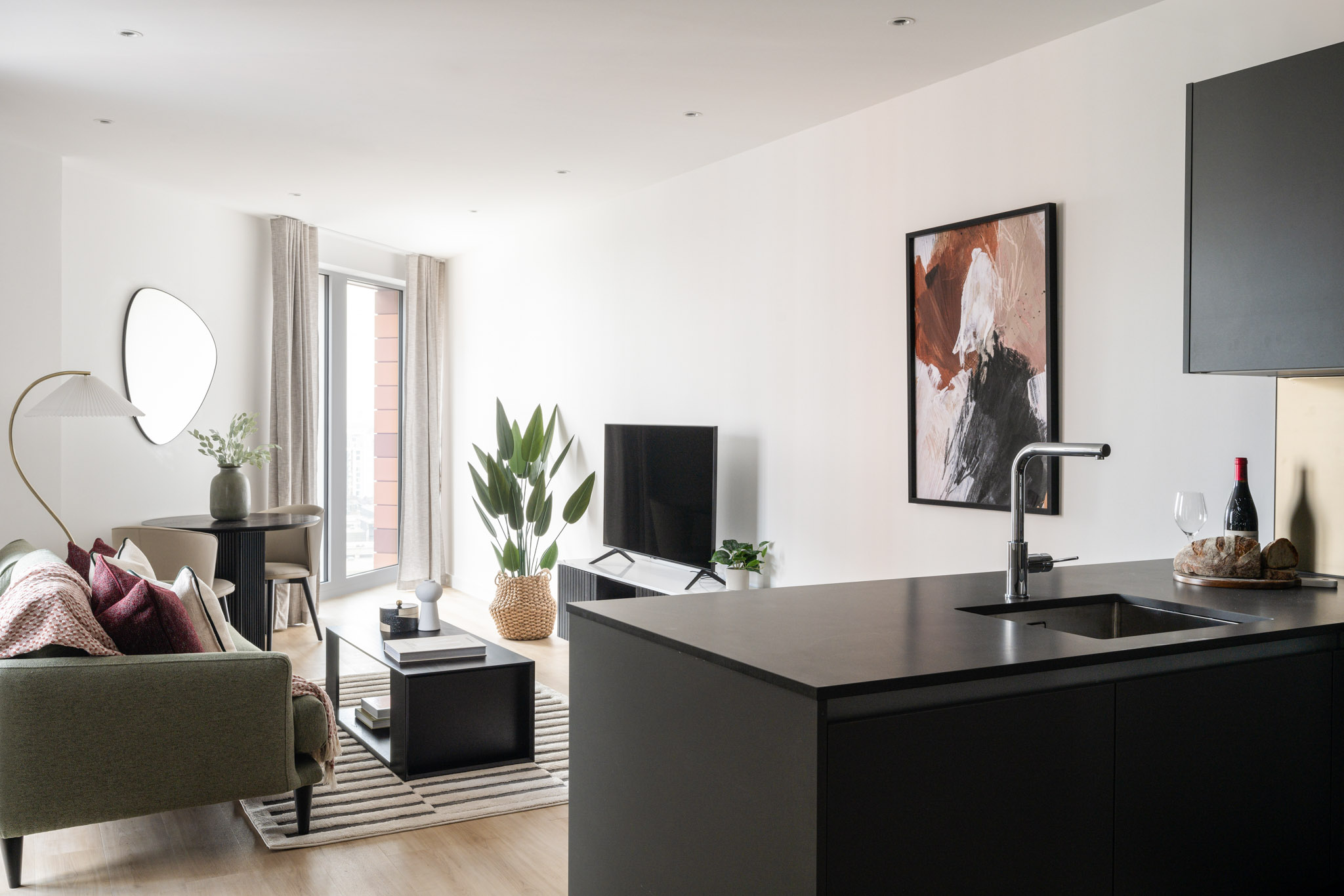 Kitchen - Two Bedroom Apartment - Urban rest Battersea Apartments - London - Urban Rest