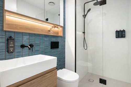 Bathroom - One Bedroom Apartment With Study - Urban Rest Richmond
