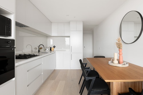 Dining Area - Two Bedroom Apartment - Urban Rest Richmond