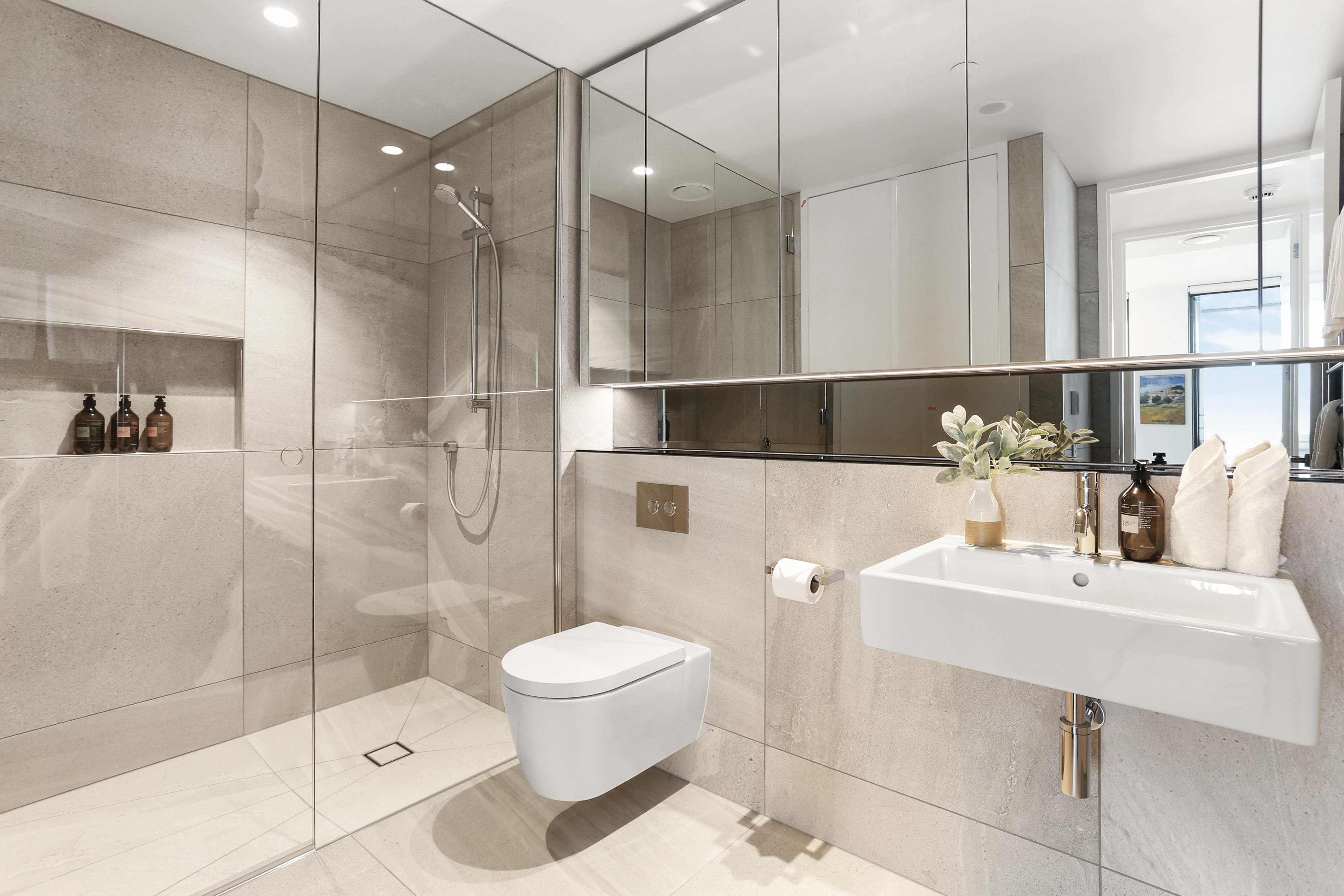 Bathroom - Wynyard Quarter Apartments by Urban Rest - Auckland, New Zealand
