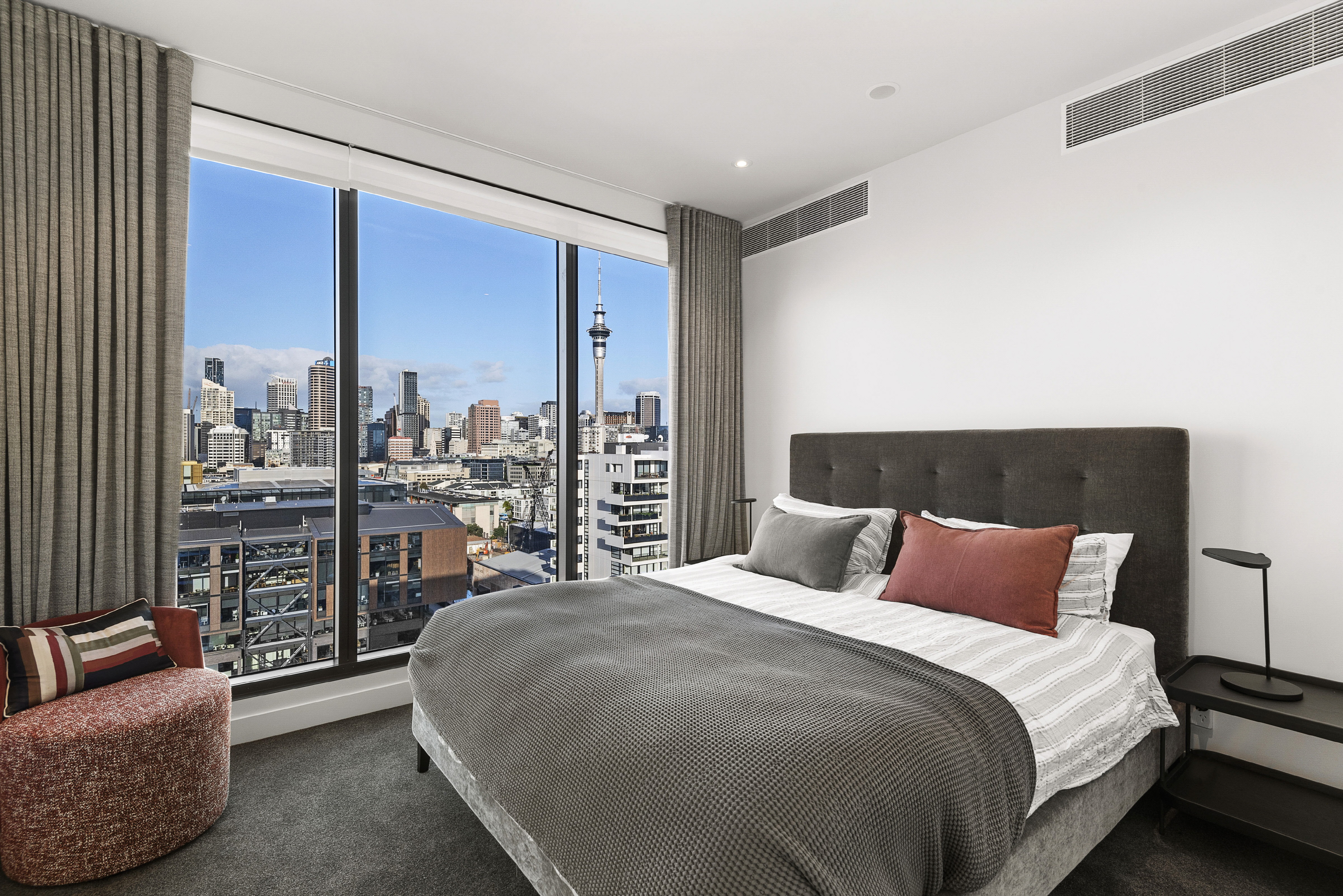 Bedroom - Wynyard Quarter Apartments by Urban Rest - Auckland, New Zealand