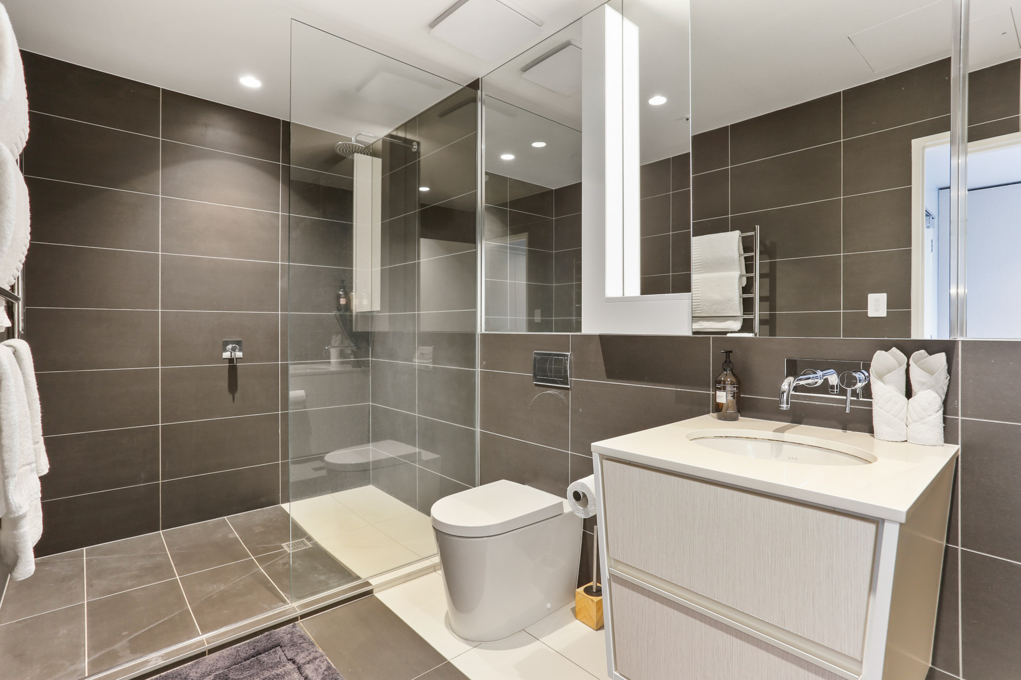 Bathroom - The Grace Apartments by Urban Rest - Auckland New Zealand