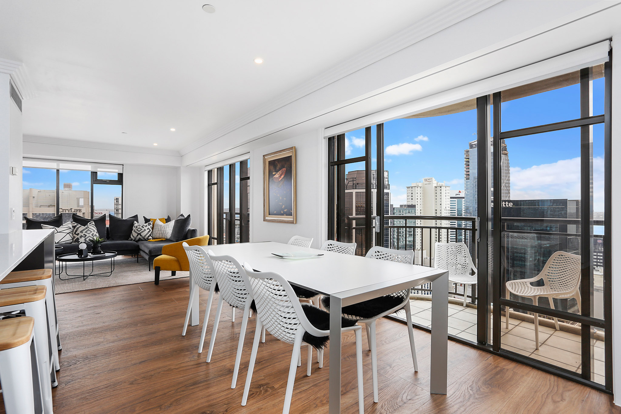 Dining Area - Metropolis Apartments by Urban Rest - Auckland, New Zealand