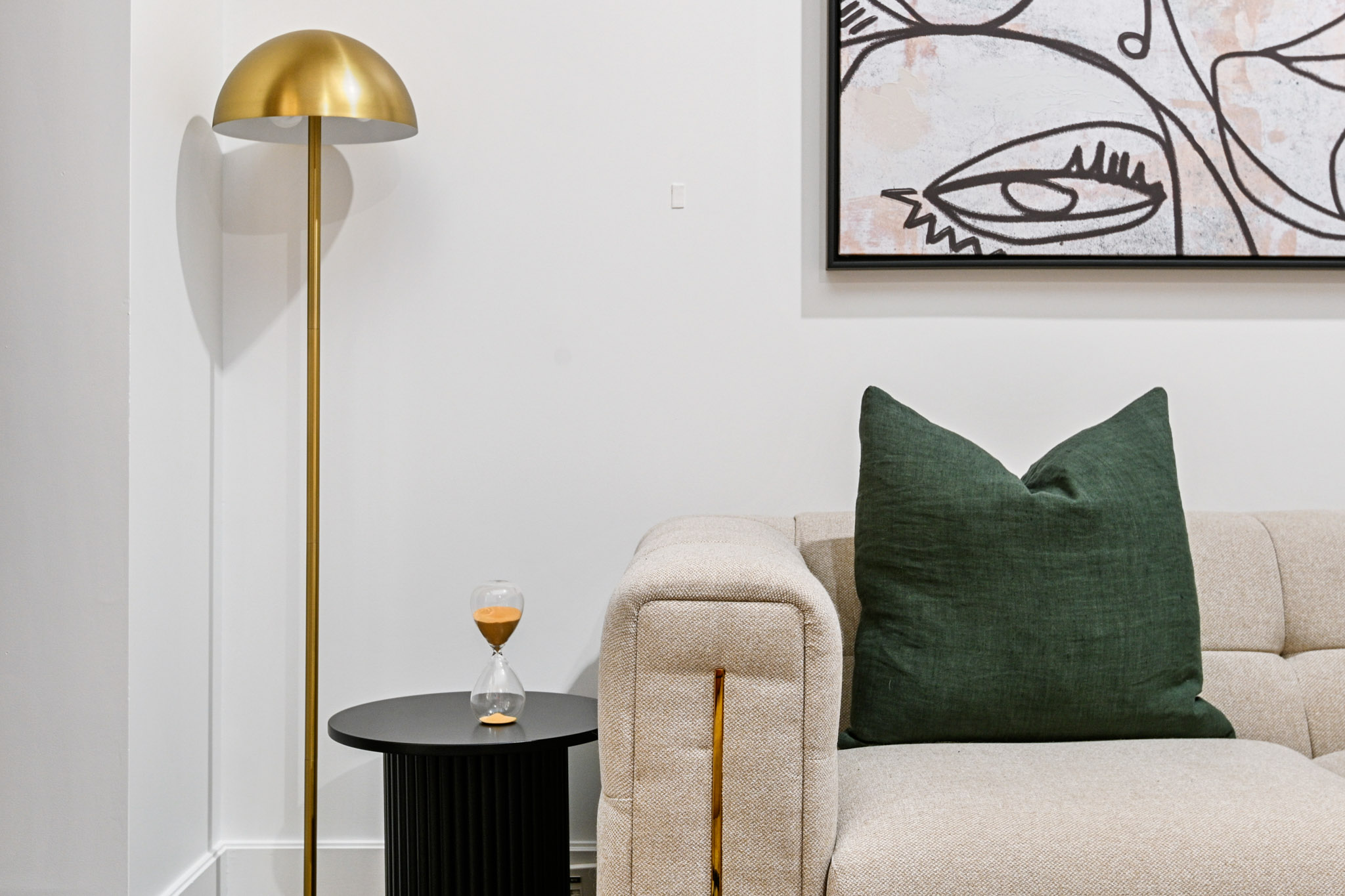 Living Room - The Heritage Apartments by Urban Rest - Auckland, New Zealand