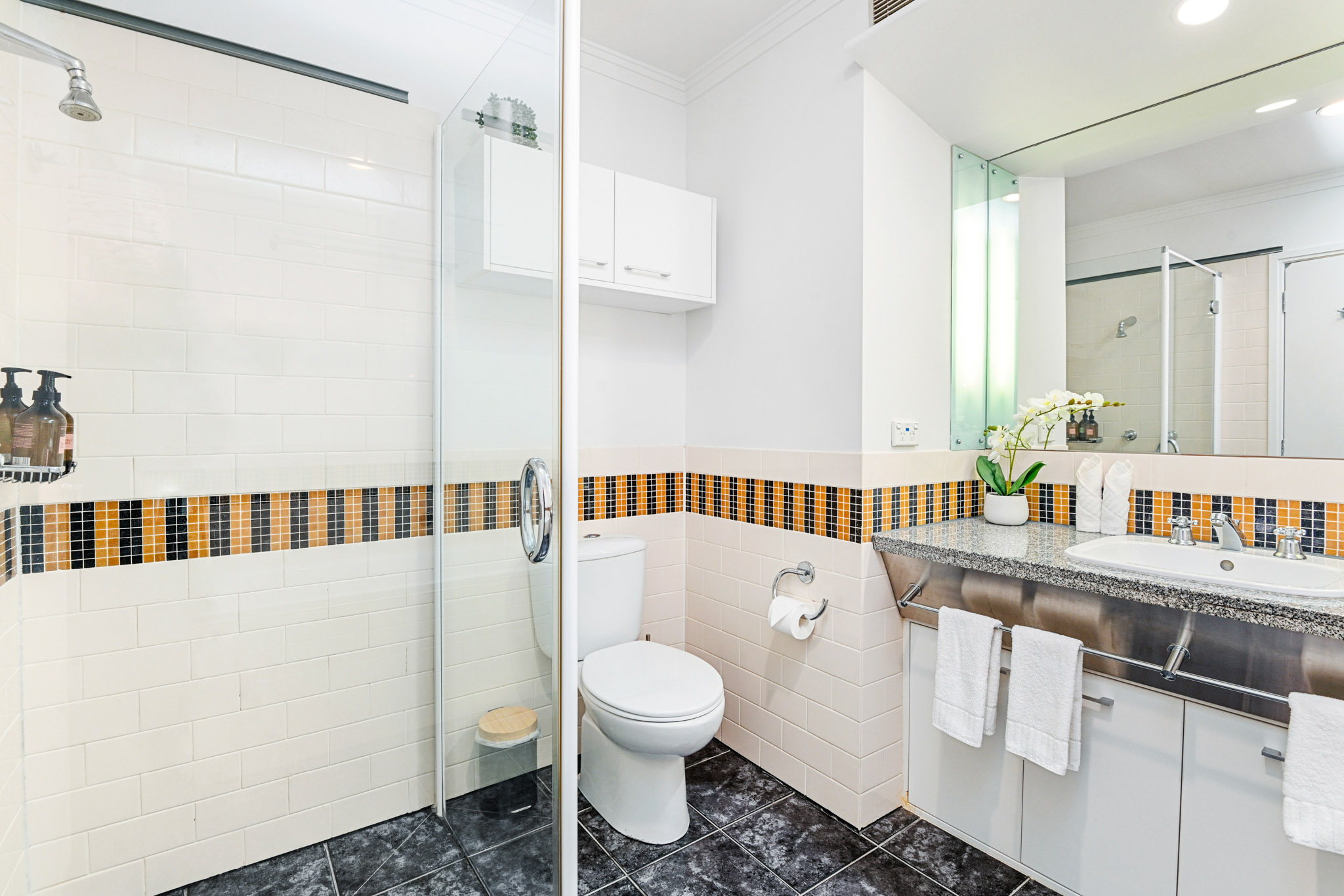 Bathroom - The Heritage Apartments by Urban Rest - Auckland, New Zealand